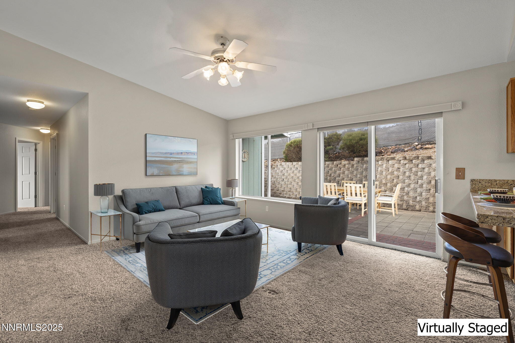 15-web-or-mls-645_Kane_Ct_Family_Room_07