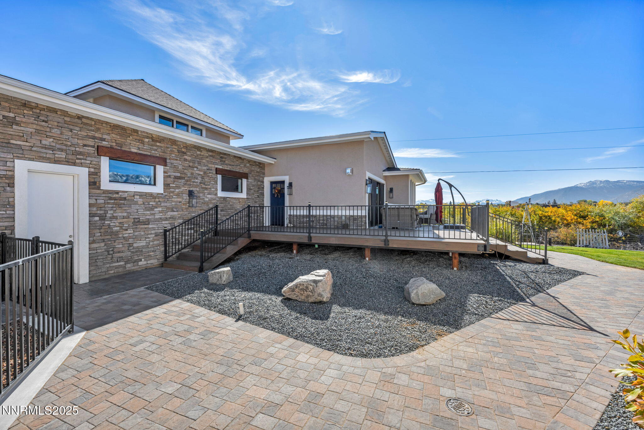 25-web-or-mls-1058-frieda-ln