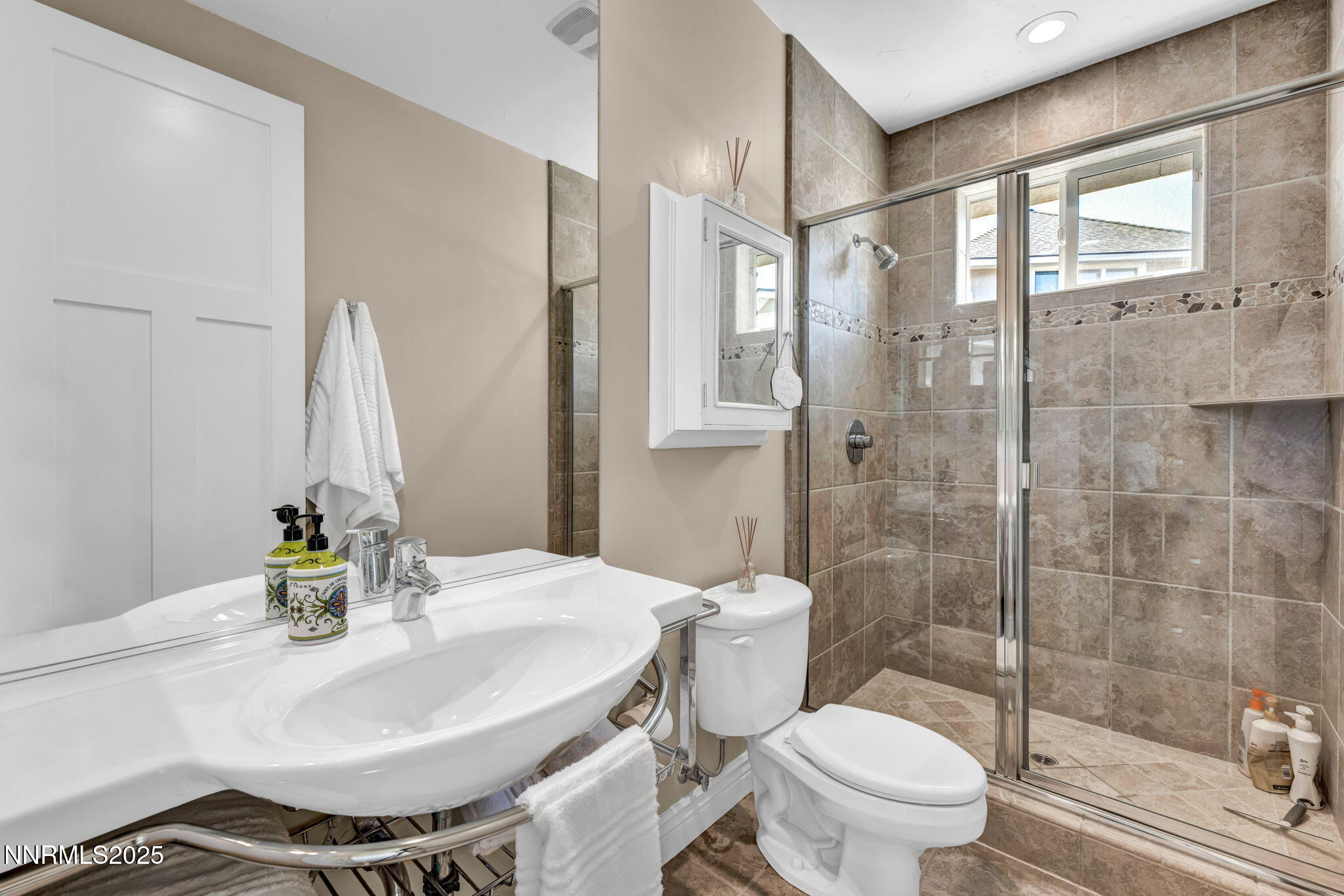 57-web-or-mls-1058-frieda-ln