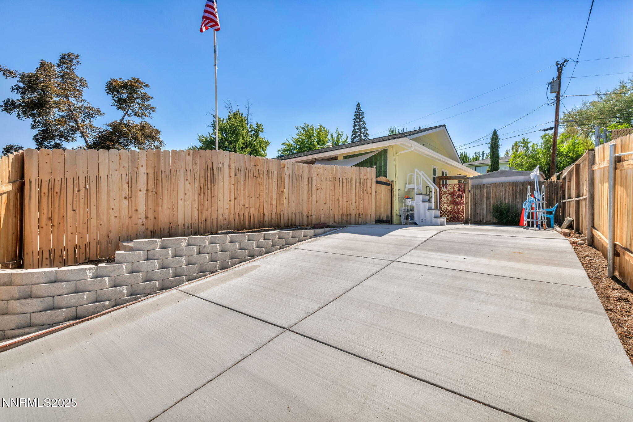 5-web-or-mls-3260-cashill-blvd