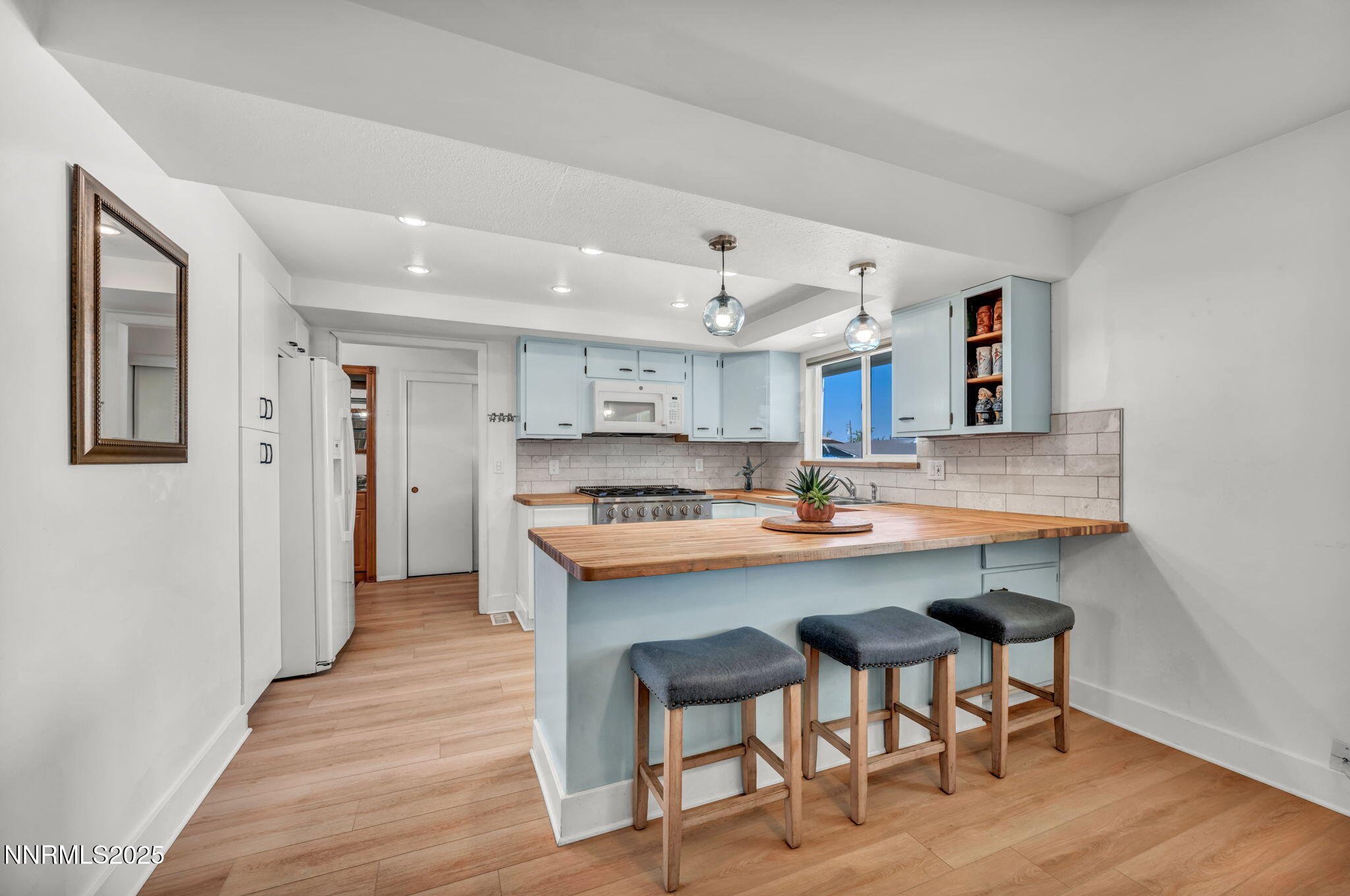 74-web-or-mls-3260-cashill-blvd