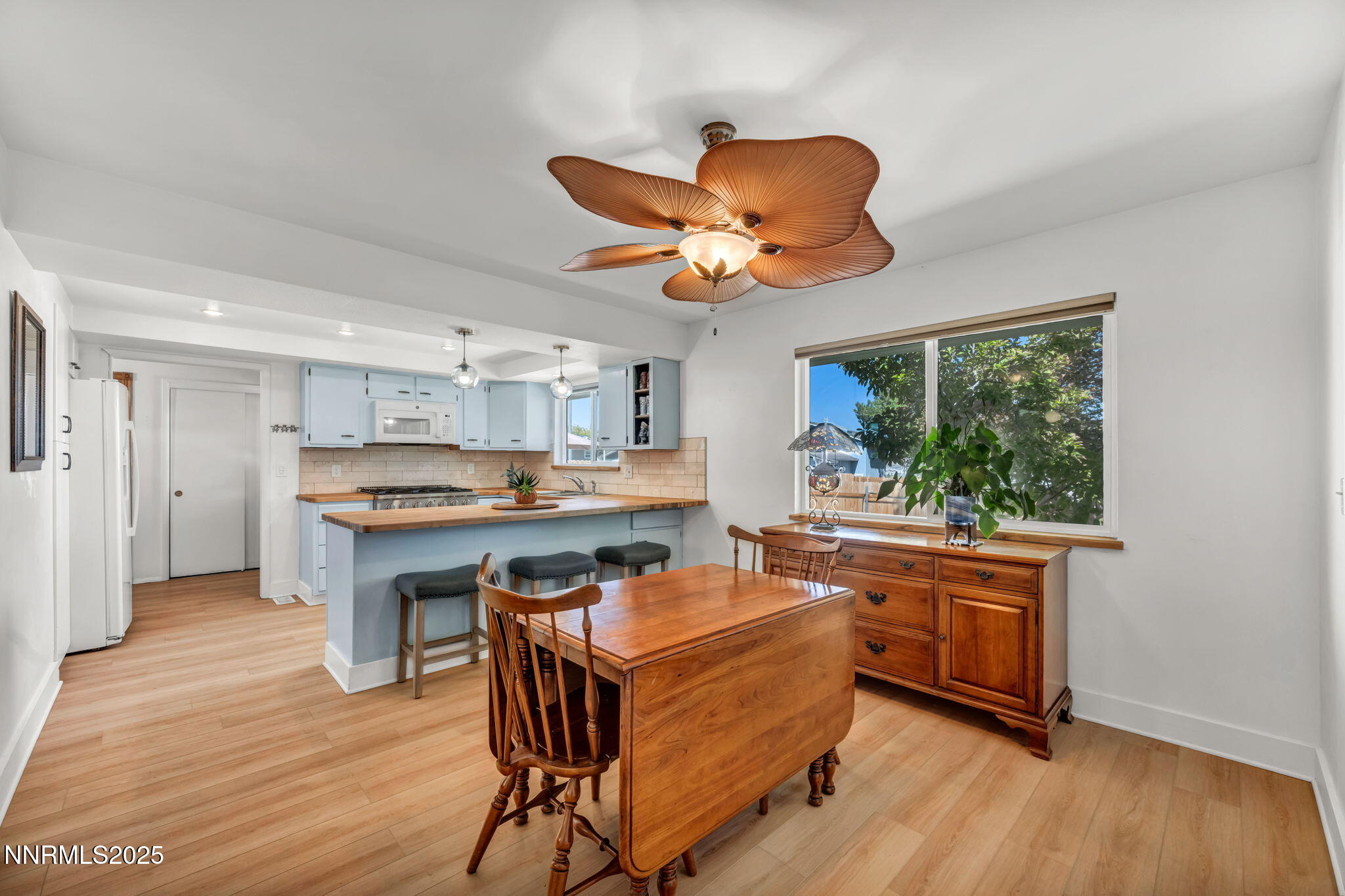 36-web-or-mls-3260-cashill-blvd