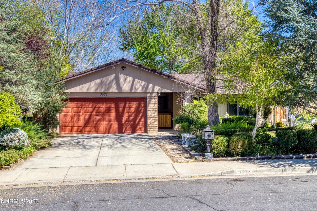 Photo of 3532 Caballo Alto Court, Reno, NV 89502 (MLS # 260004793)