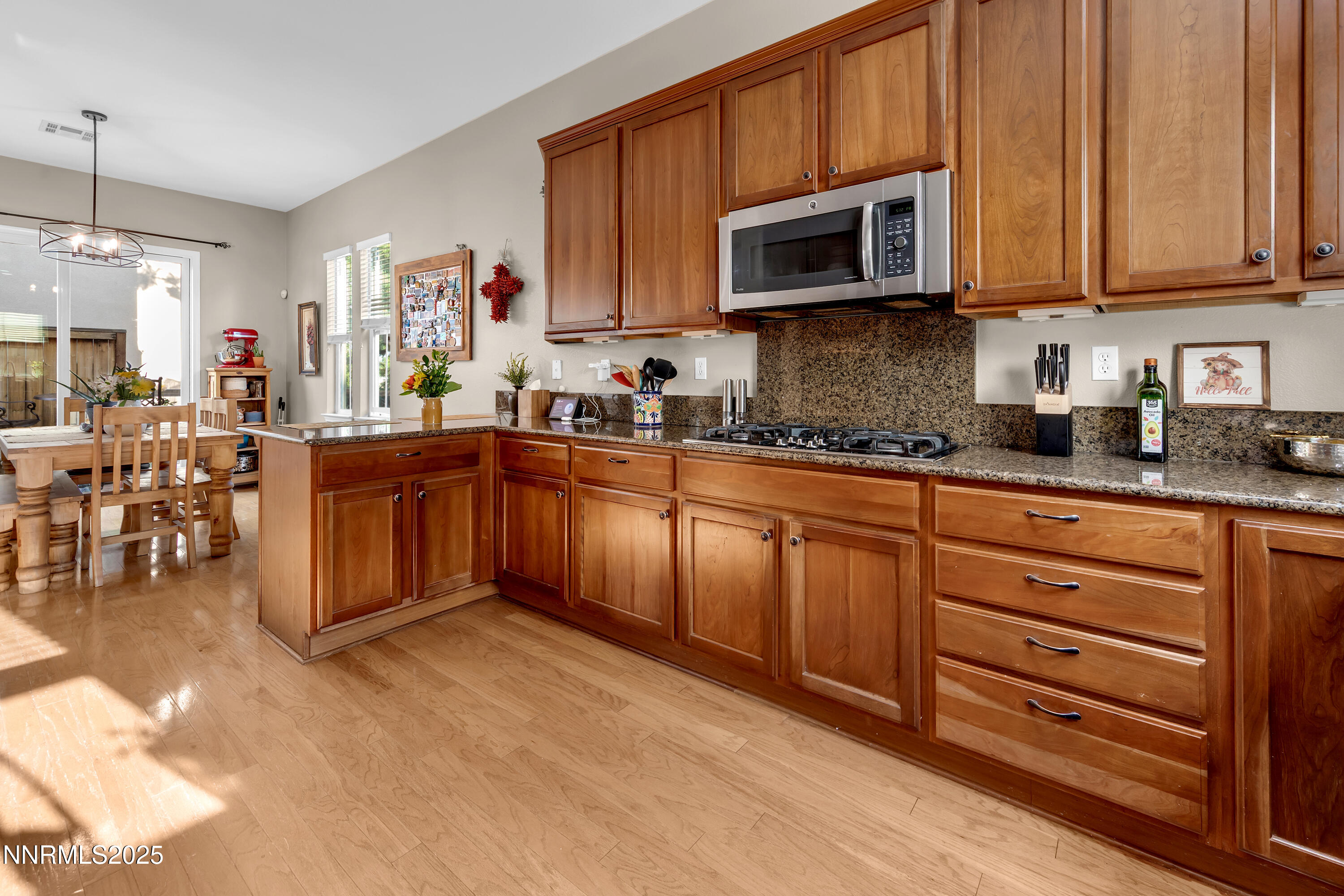 HeavenlyView2220-014