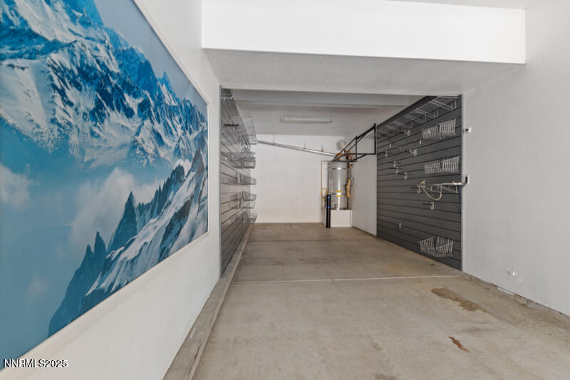 2720 Peavine Pines Court garage (3 of 4)