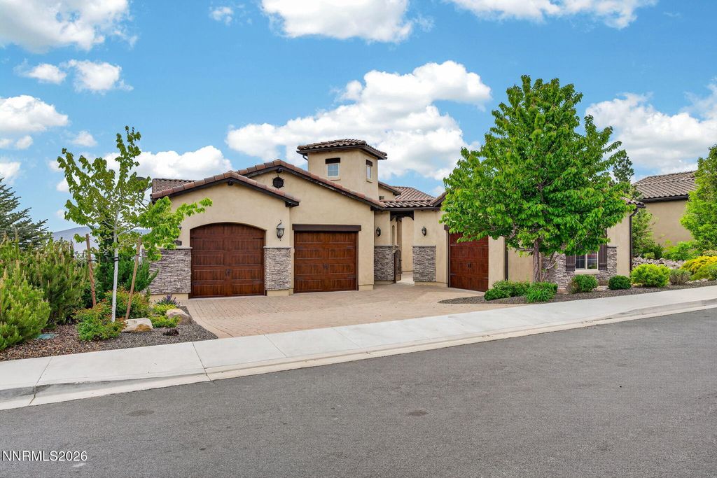 Photo of 3118 Vista Favoloso, Reno, NV 89519 (MLS # 260005599)