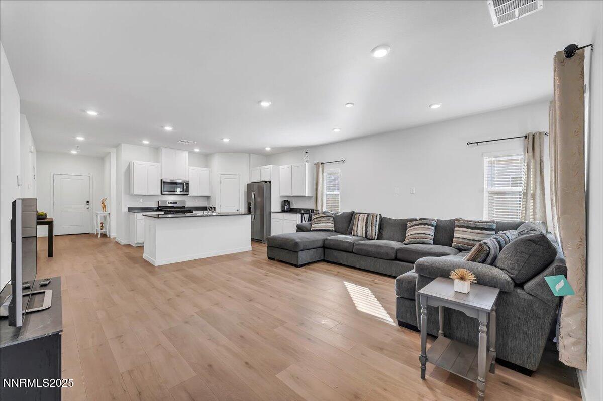 10-7523 Grassy Plains Dr Reno NV 89506 (