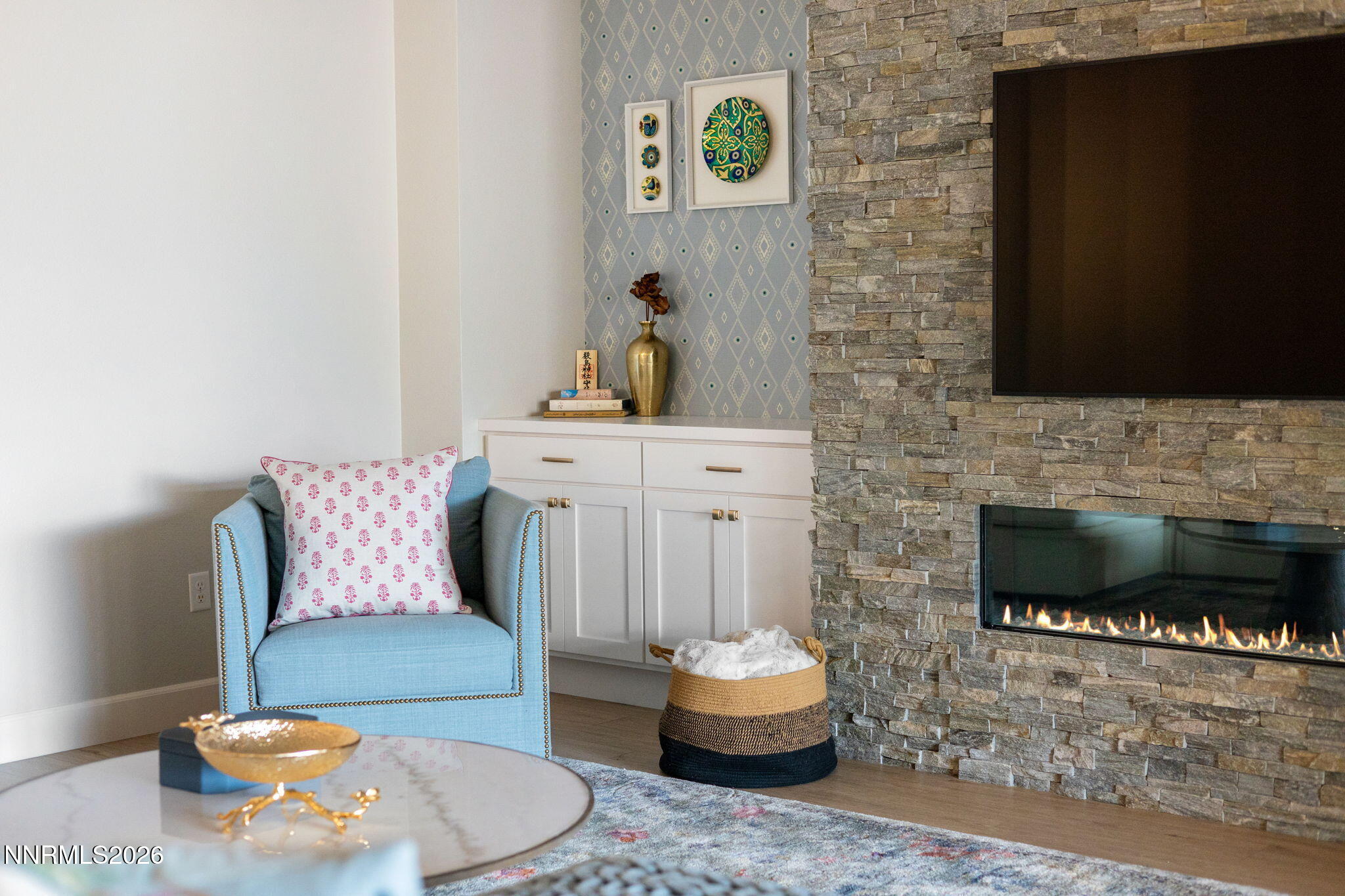 47-web-or-mls-9505 Copper Sky-49