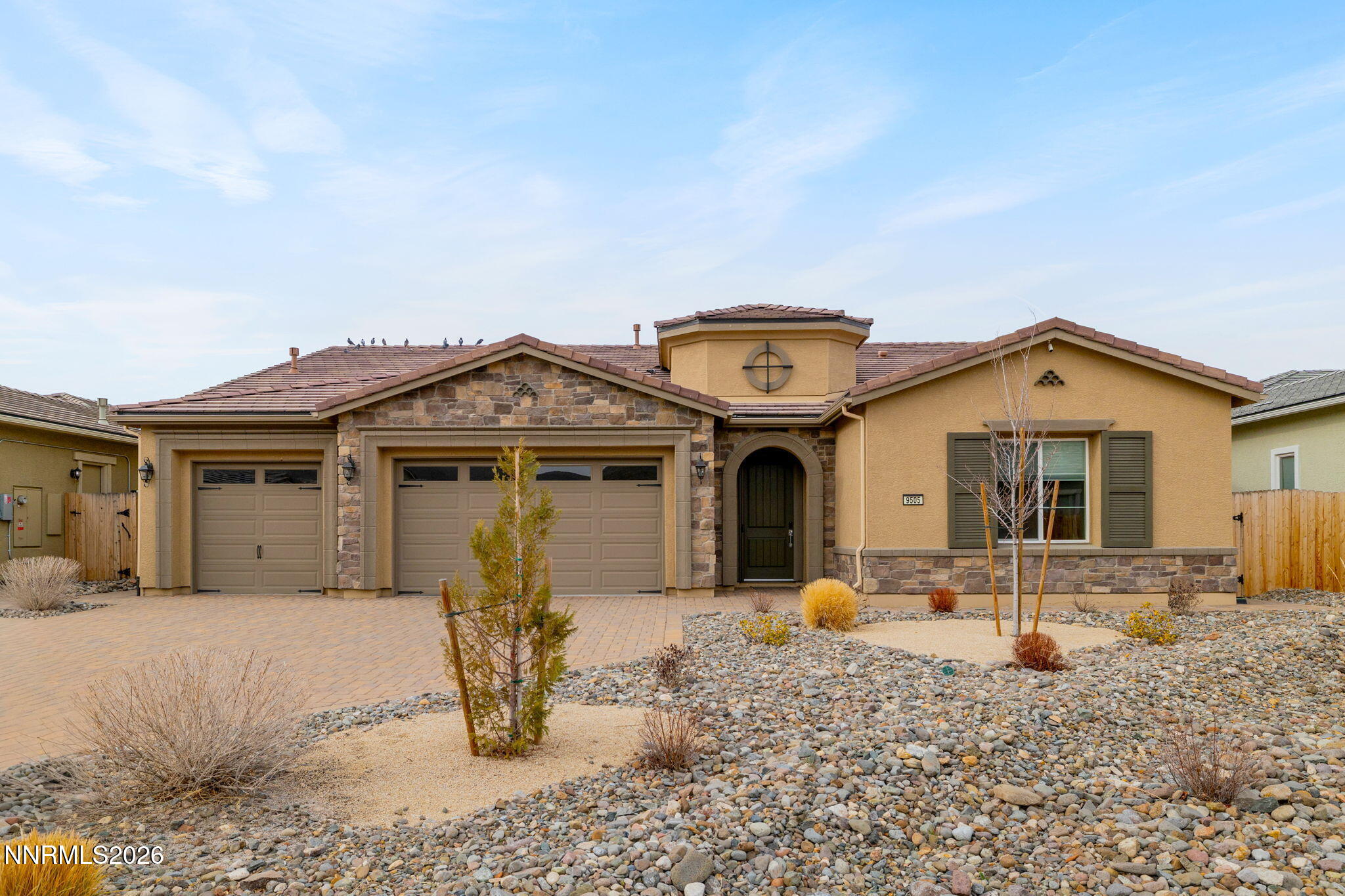 42-web-or-mls-9505 Copper Sky-43