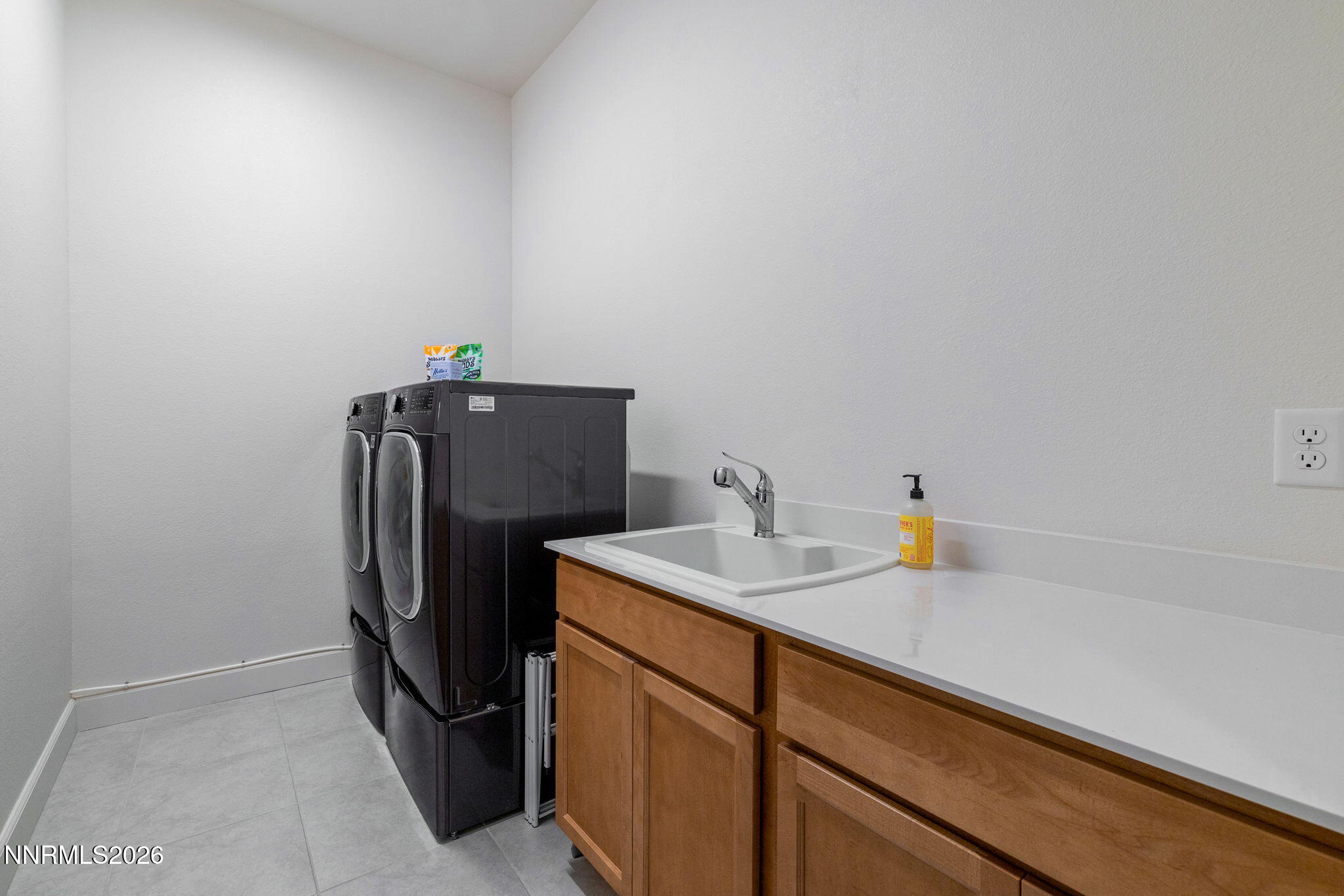 9-web-or-mls-9505 Copper Sky-10