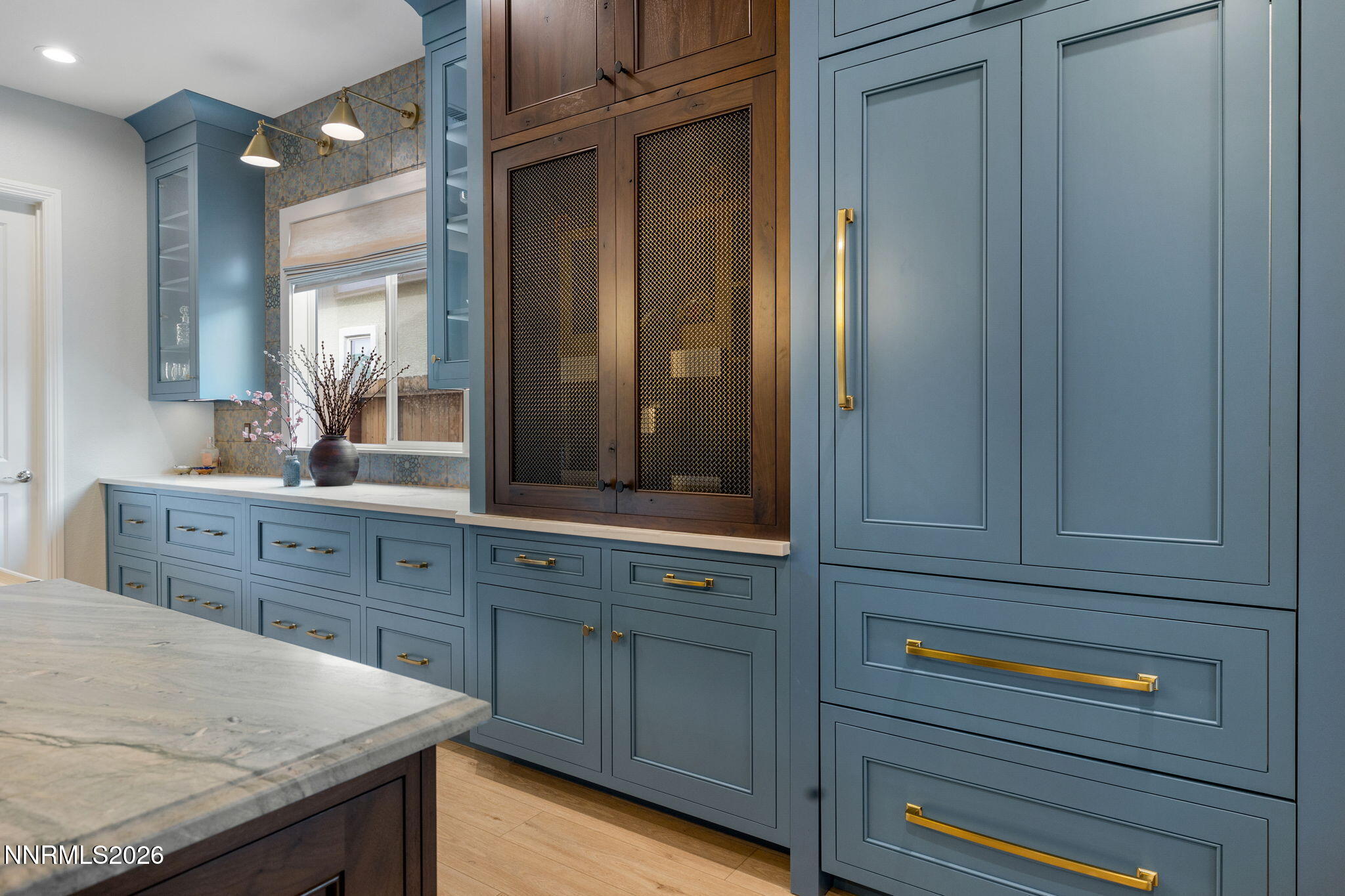 16-web-or-mls-9505 Copper Sky-17