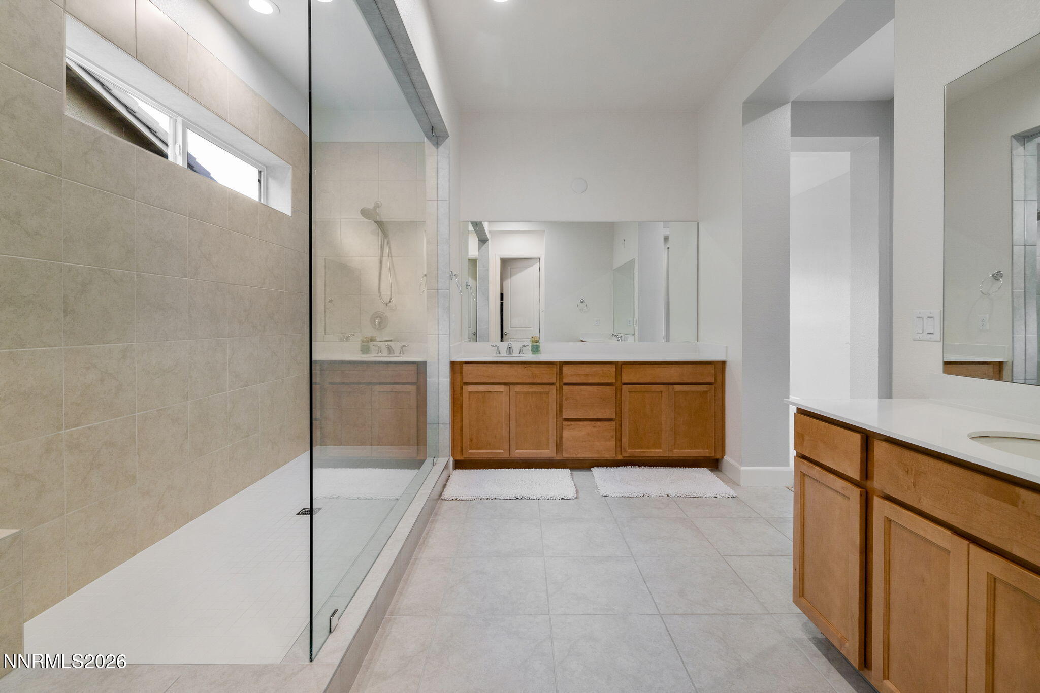 28-web-or-mls-9505 Copper Sky-29