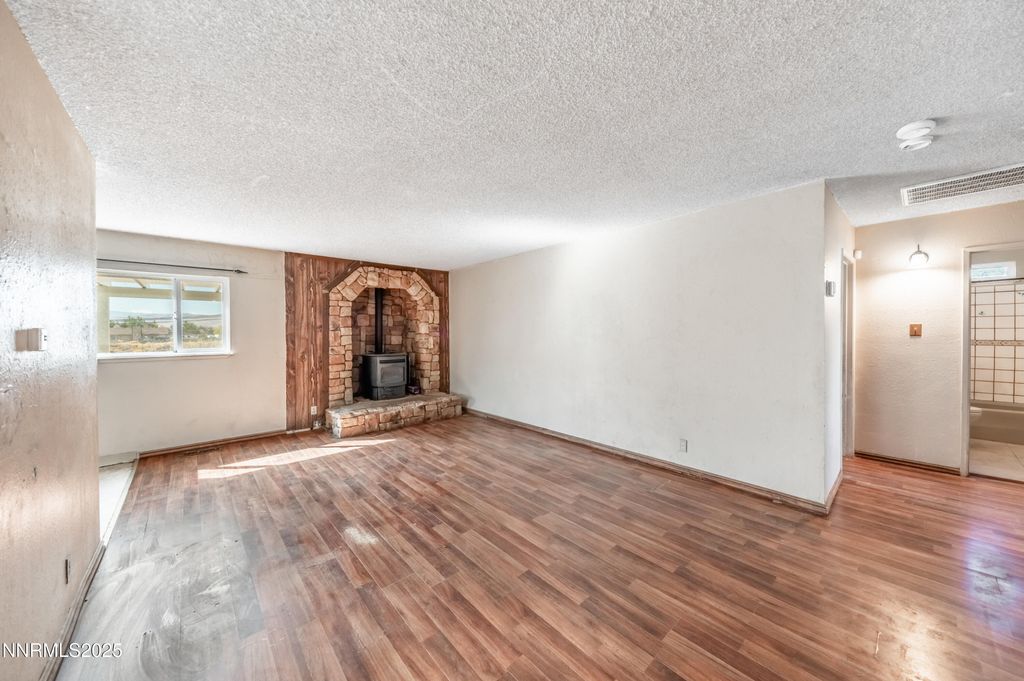 Photo of 11890 Chesapeake Drive, Reno, NV 89506 (MLS # 250056813)