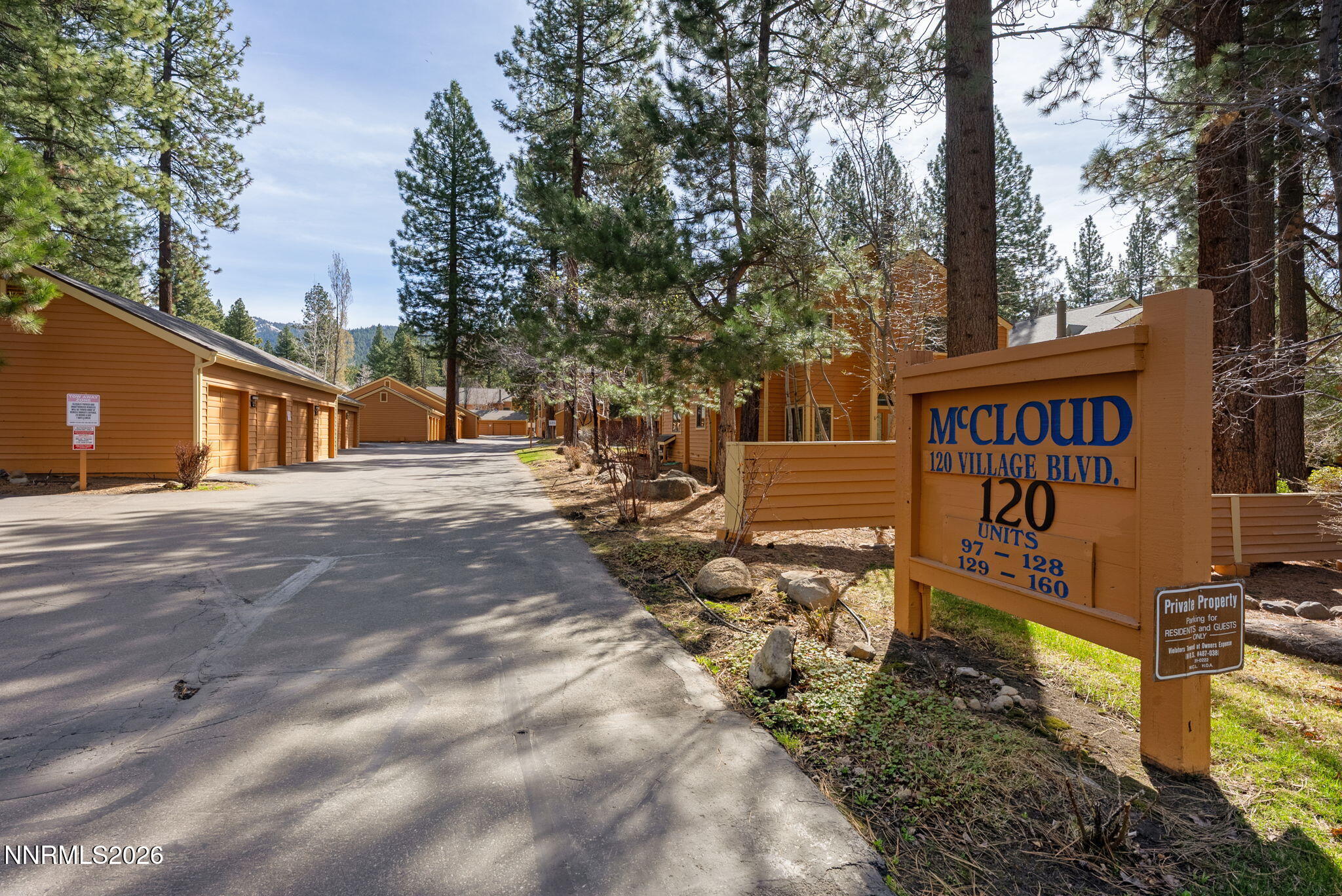 6-web-or-mls-120 Village unit 121-6