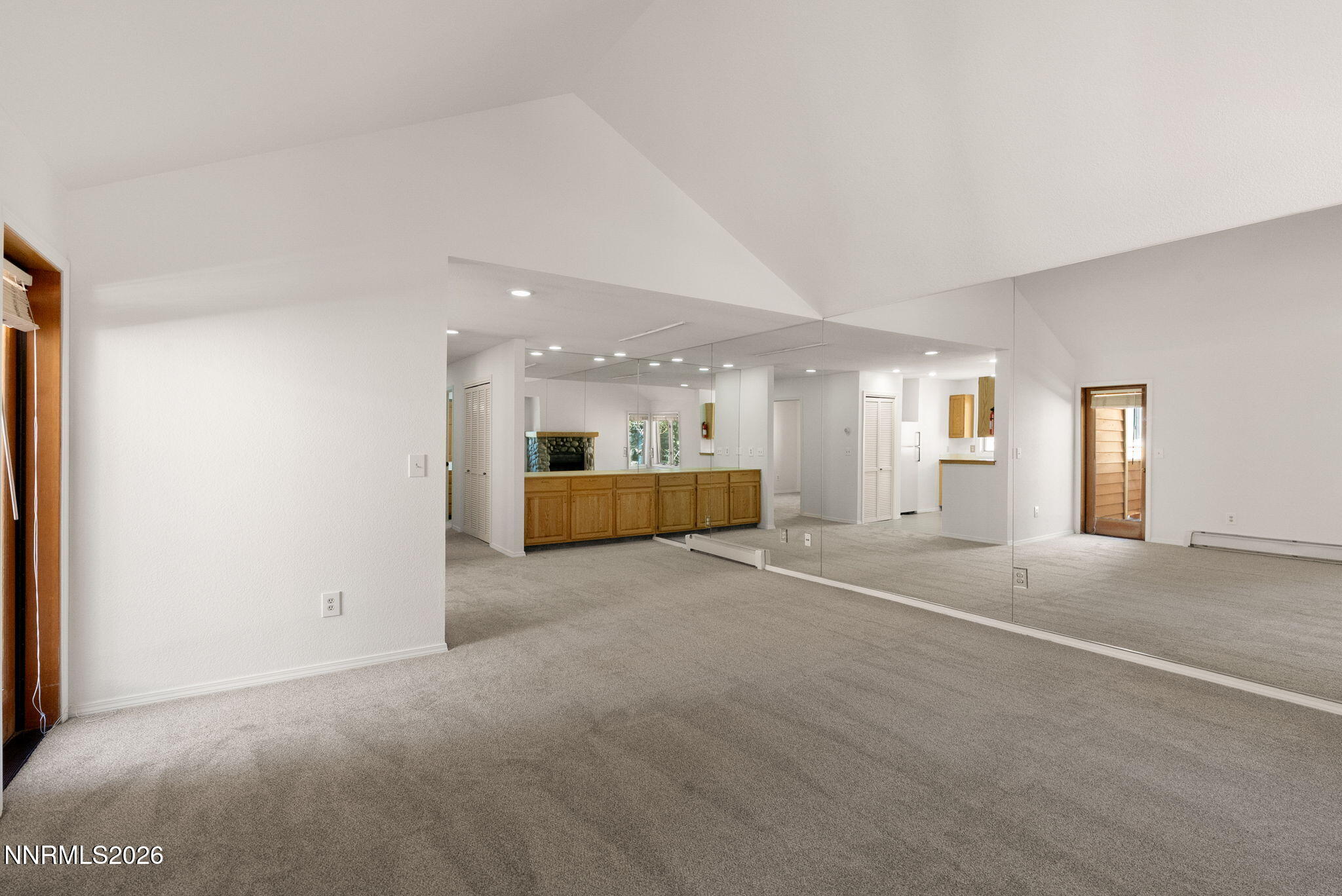 16-web-or-mls-120 Village unit 121-17
