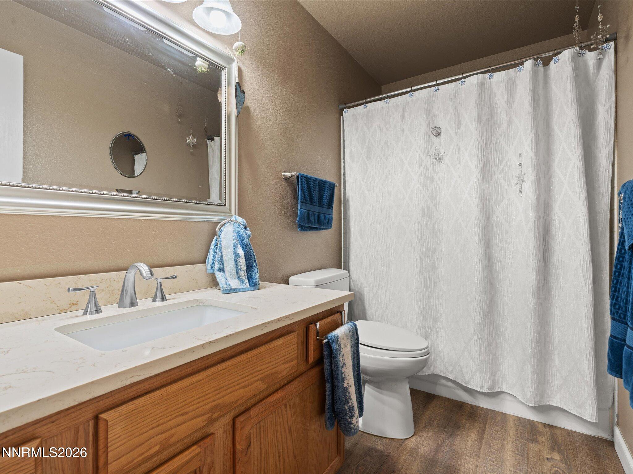 32-300 Kilborne Ave-131