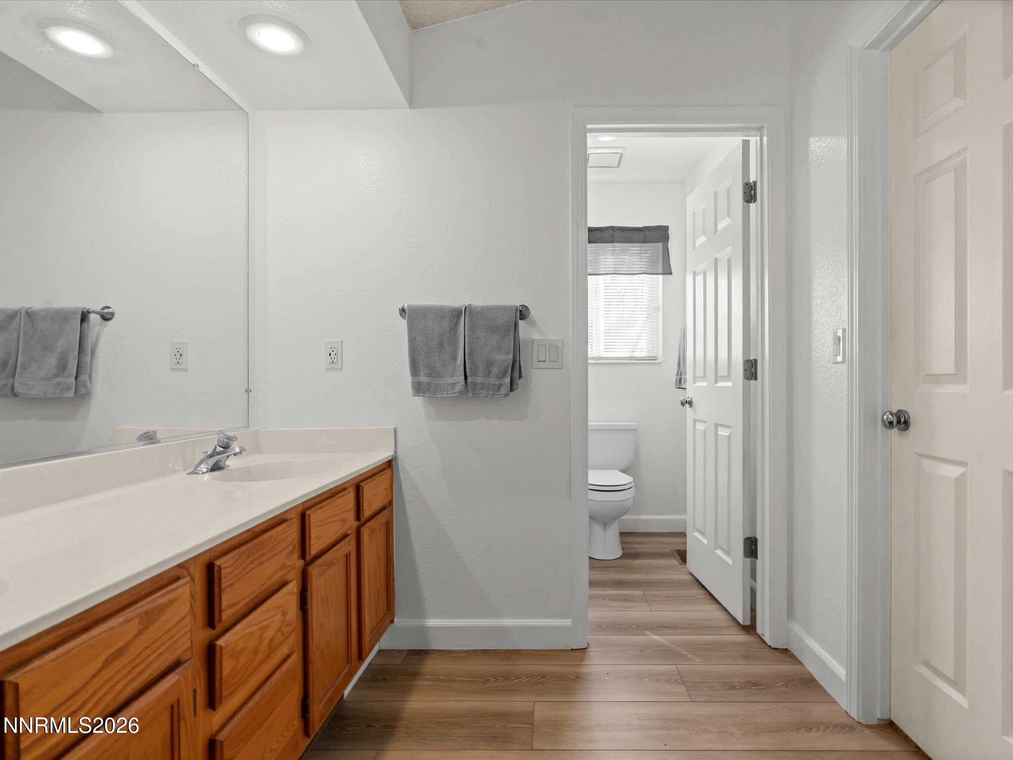 26-300 Kilborne Ave-125