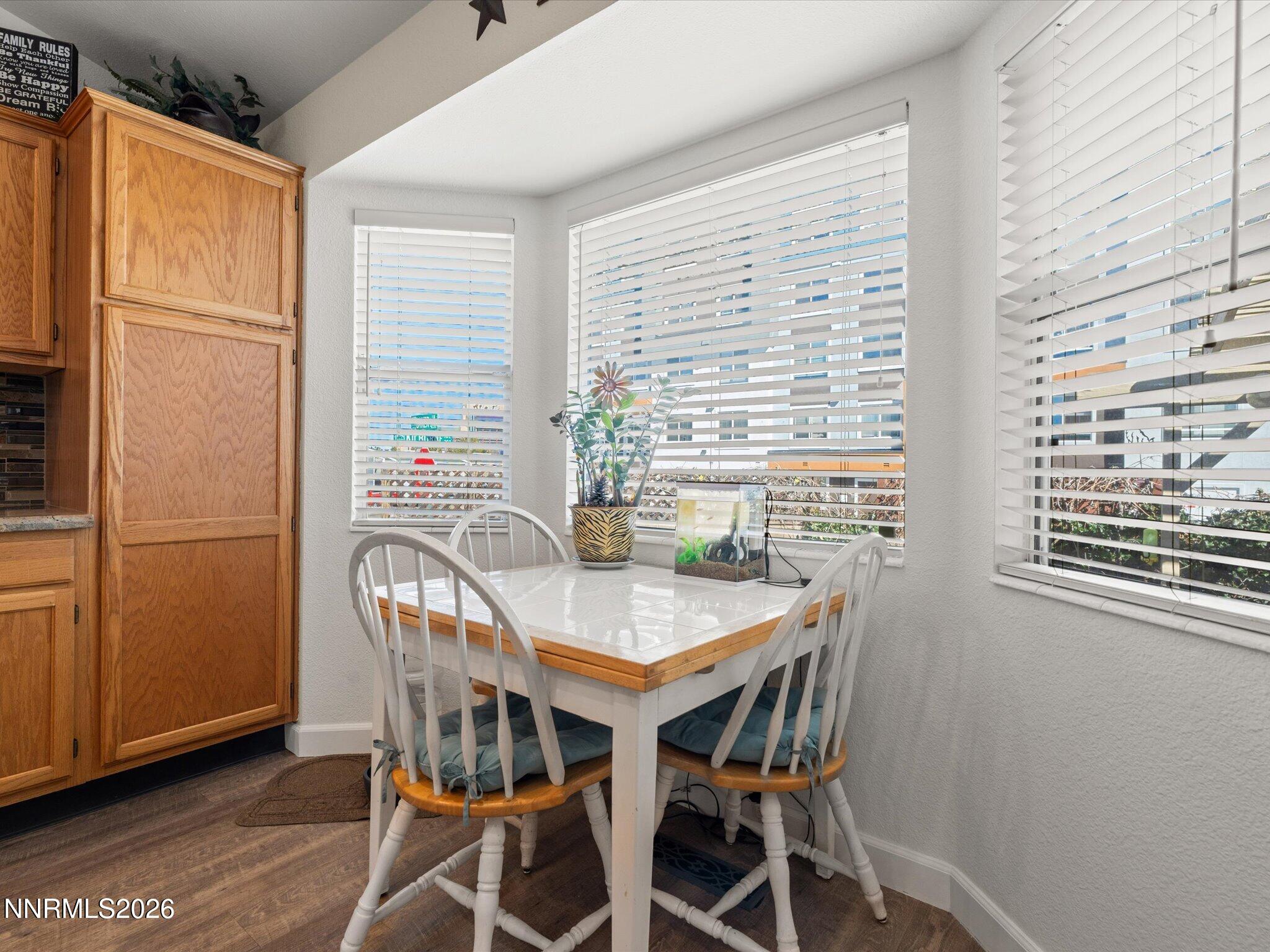 16-300 Kilborne Ave-115