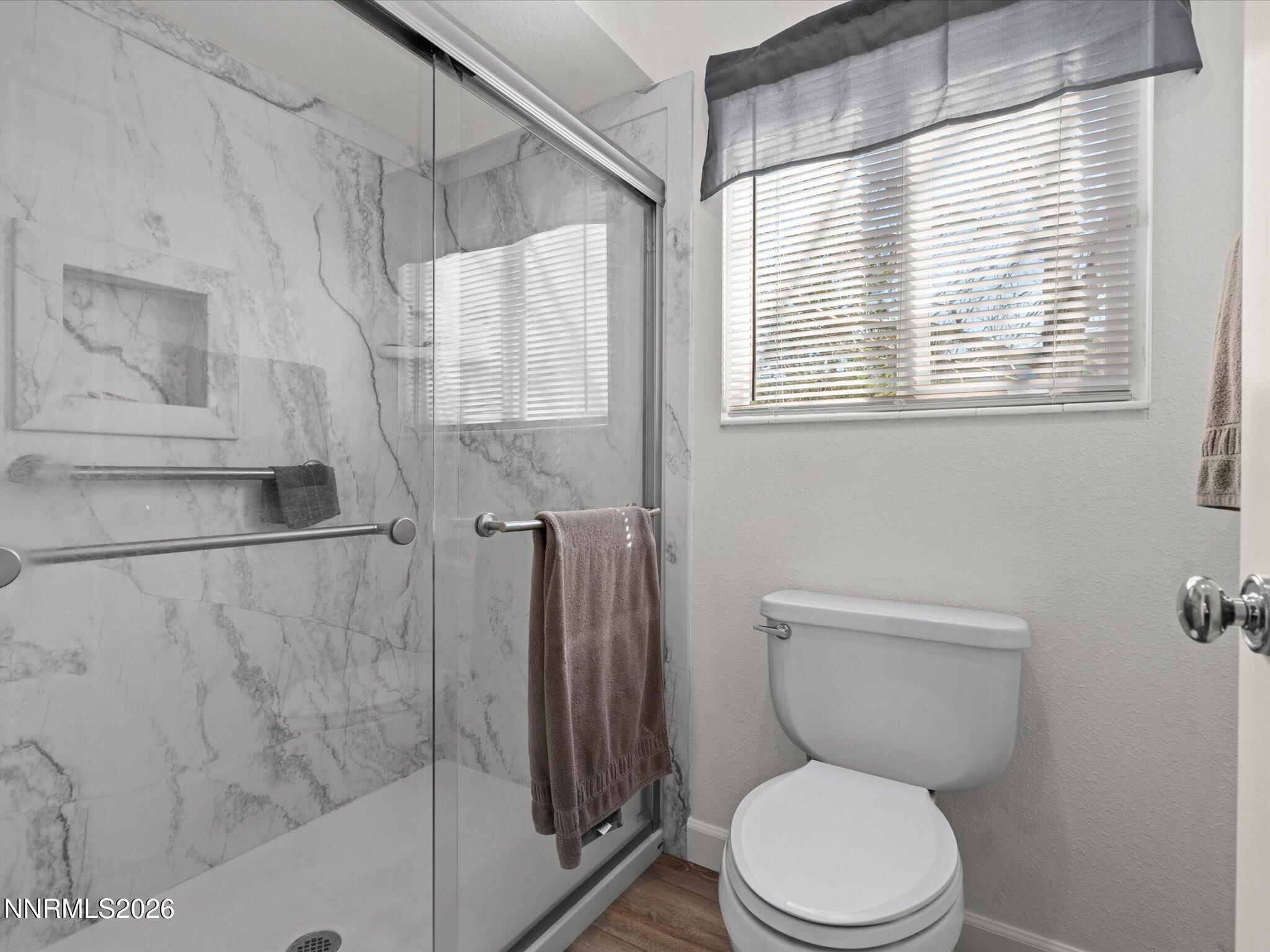 28-300 Kilborne Ave-127