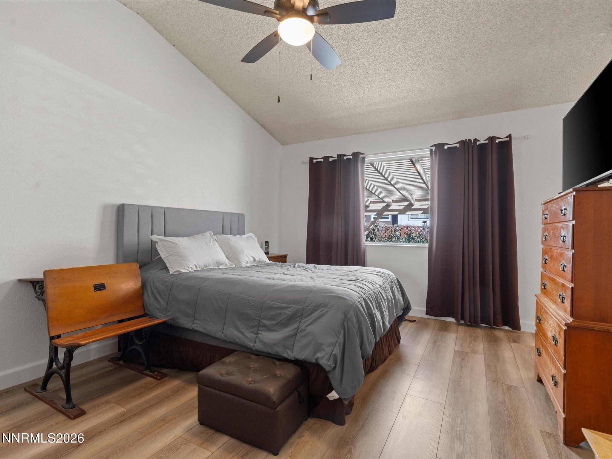 23-300 Kilborne Ave-122