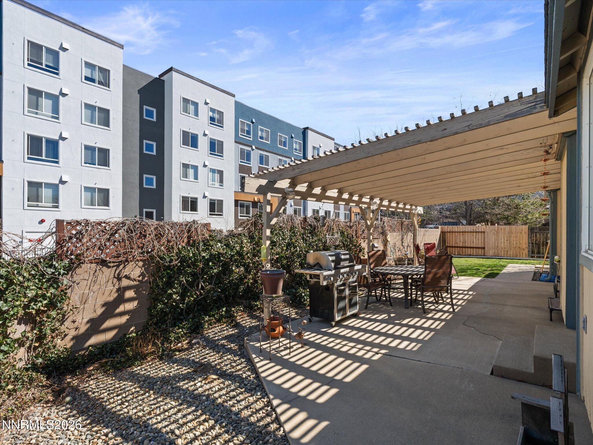 37-300 Kilborne Ave-136