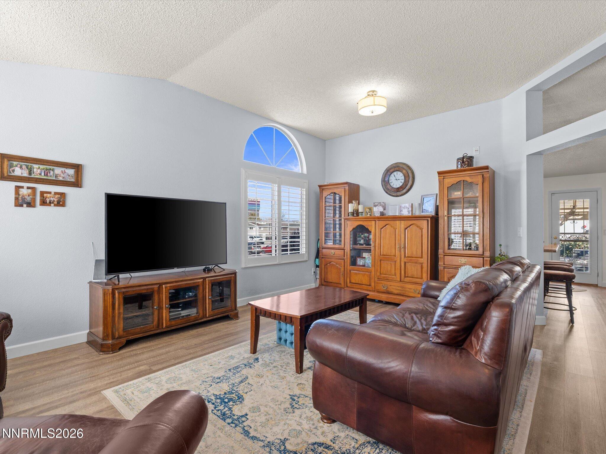 06-300 Kilborne Ave-105