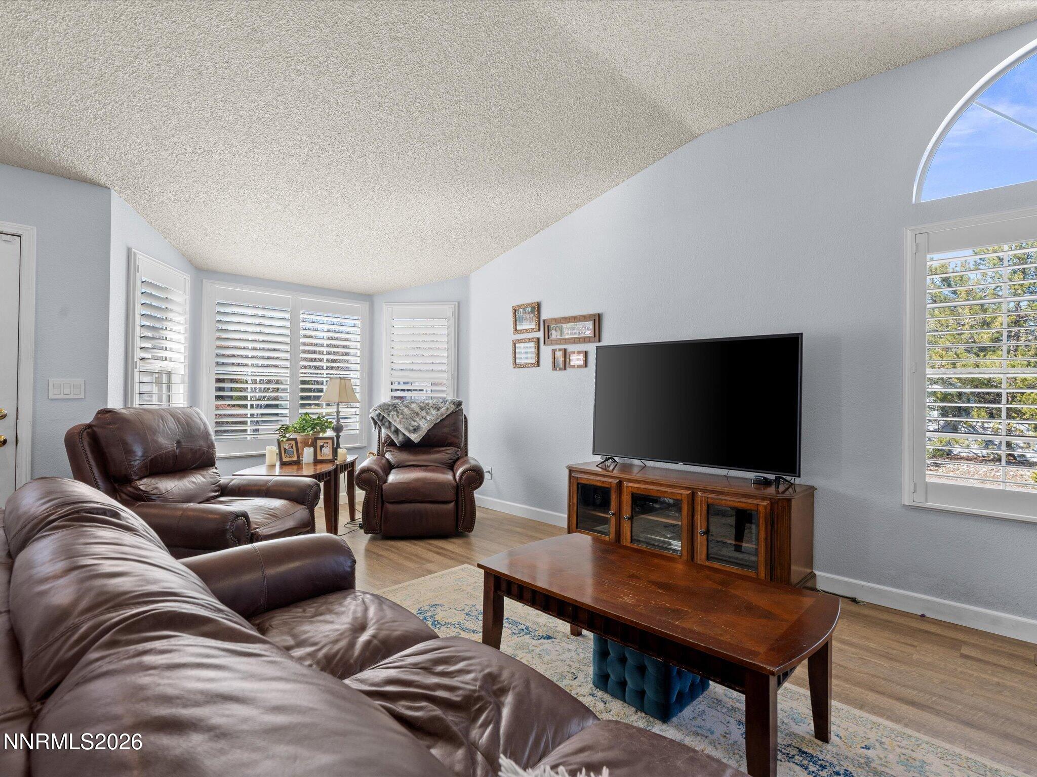 07-300 Kilborne Ave-106