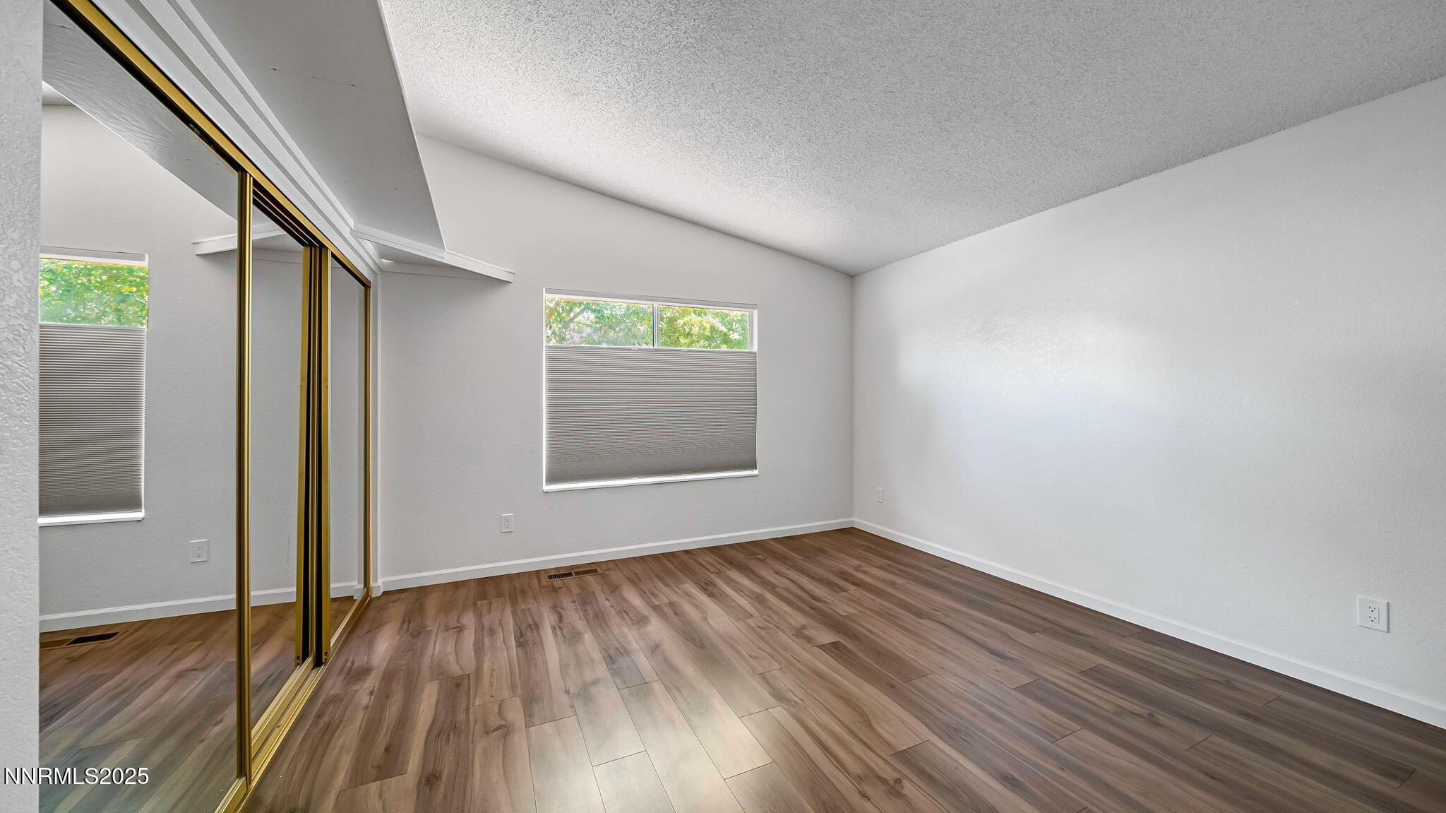 Sparks, Nevada 89434, United States, 2 Bedrooms Bedrooms, ,2 BathroomsBathrooms,Residential,Pending,188030