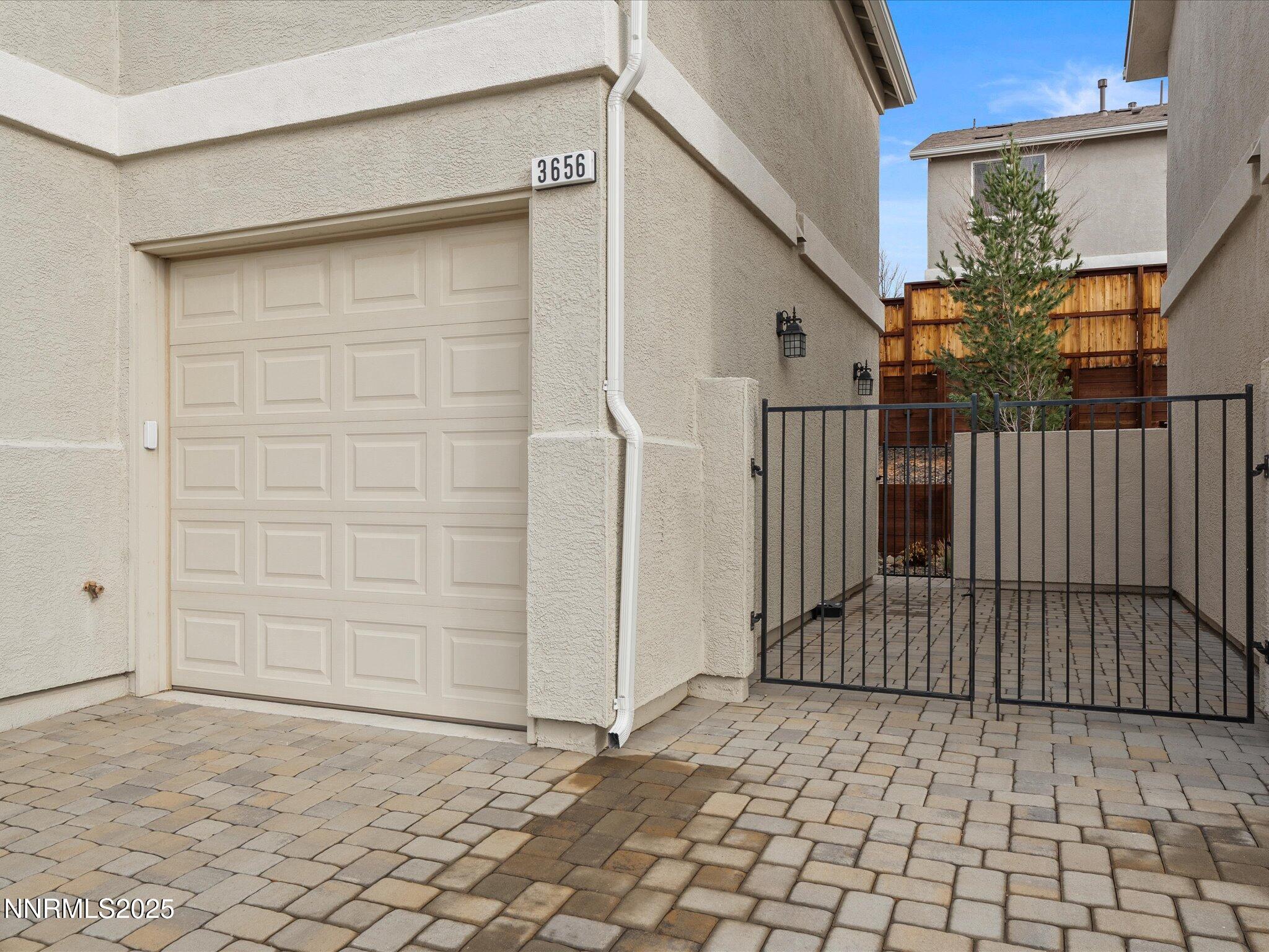 04-3656 Ruidoso St-103