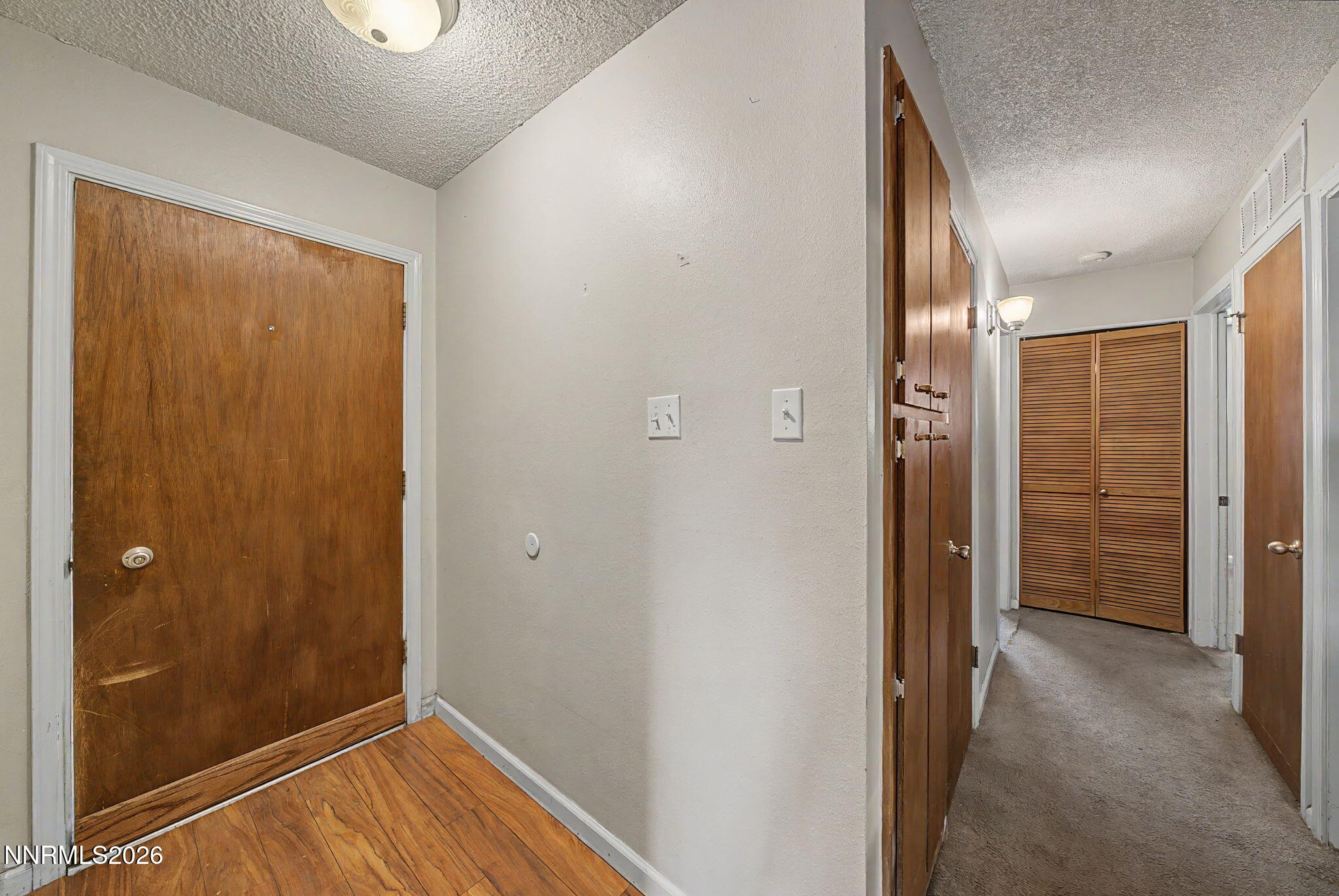100 E Lenwood Drive