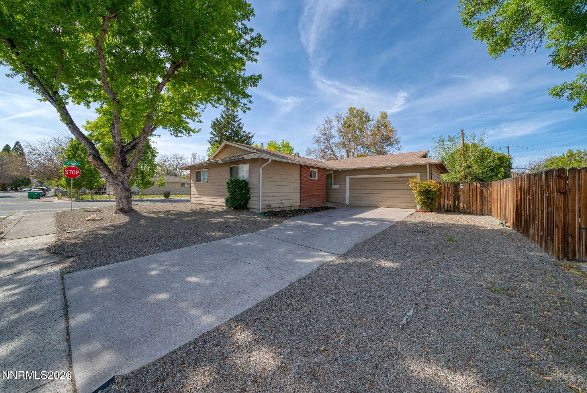 100 E Lenwood Drive