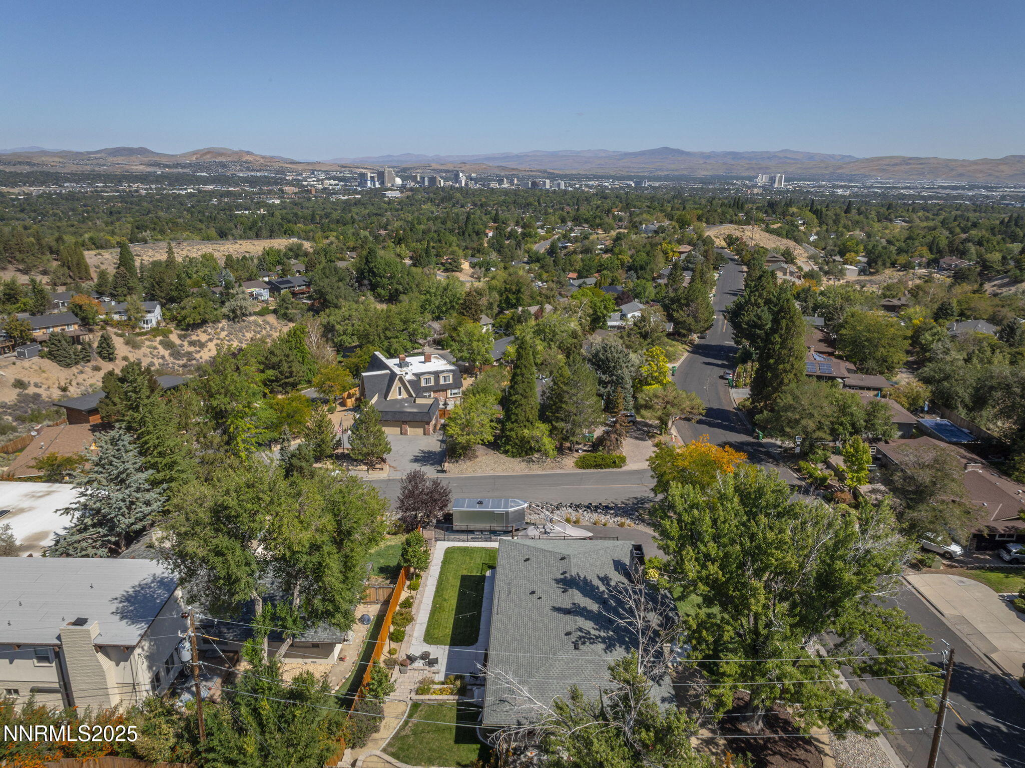 54-web-or-mls-DJI_0378