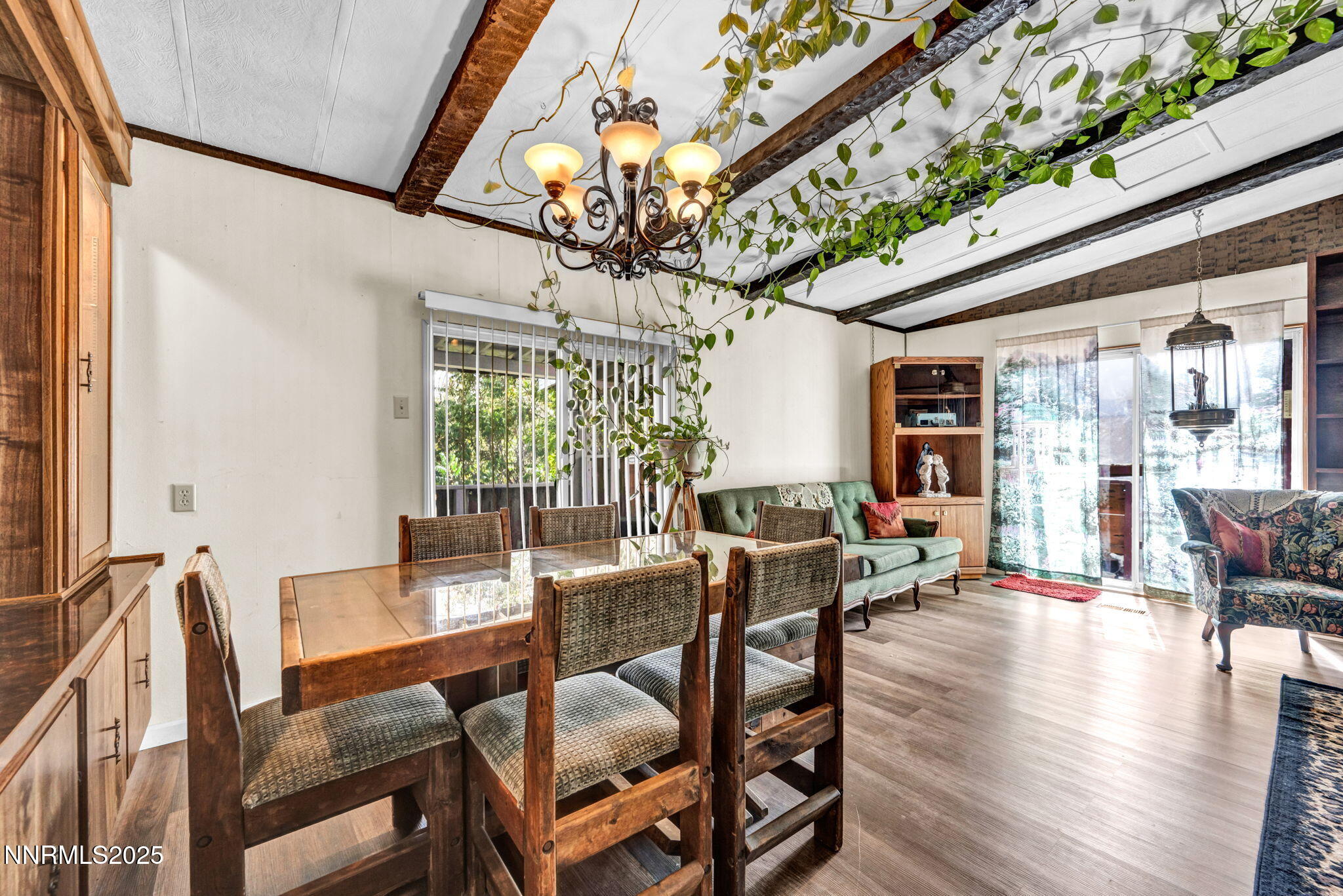 58-web-or-mls-4000-bobolink-cir