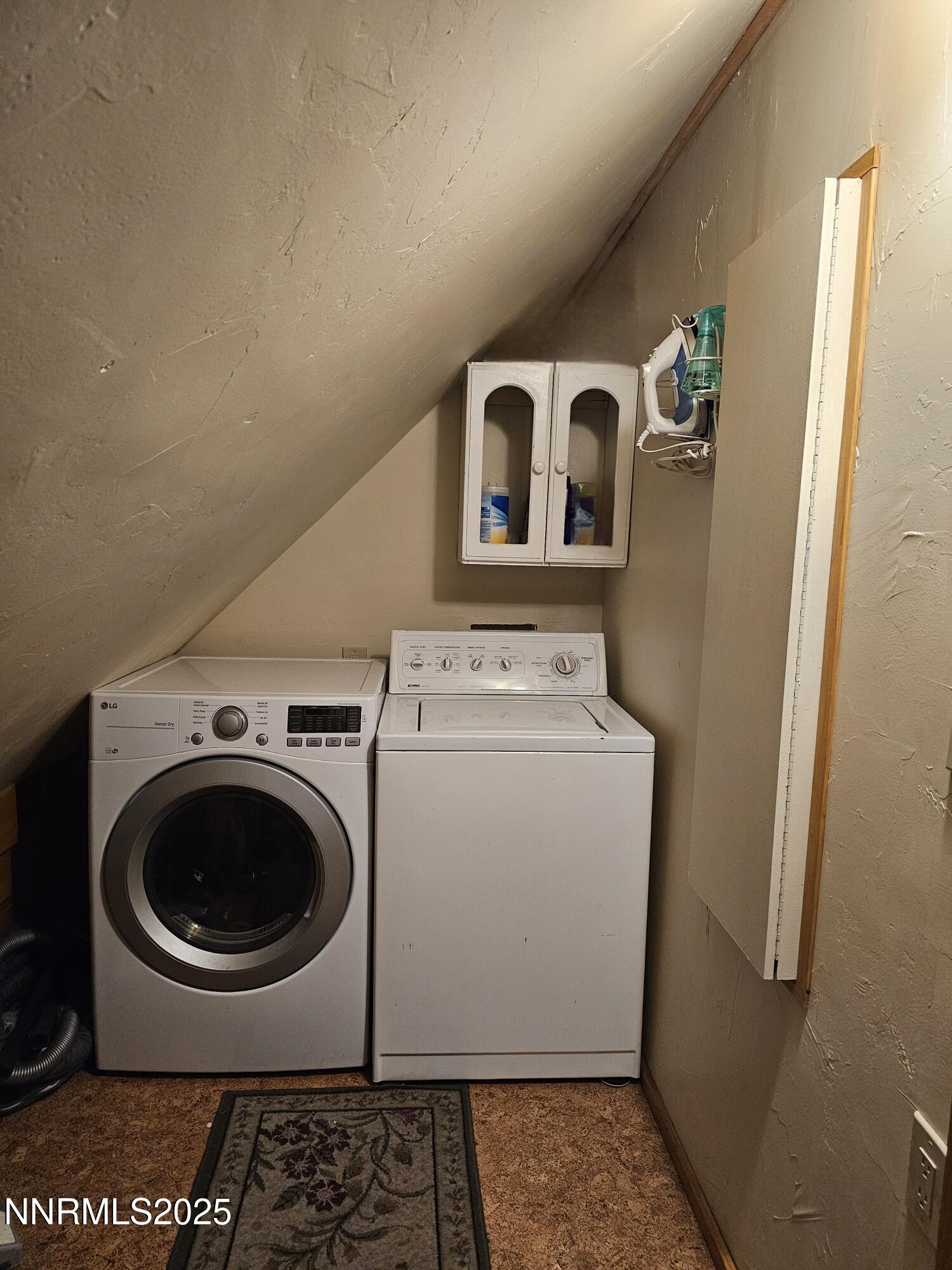 Reno, Nevada 89511, United States, 5 Bedrooms Bedrooms, ,5 BathroomsBathrooms,Residential,Active,119350