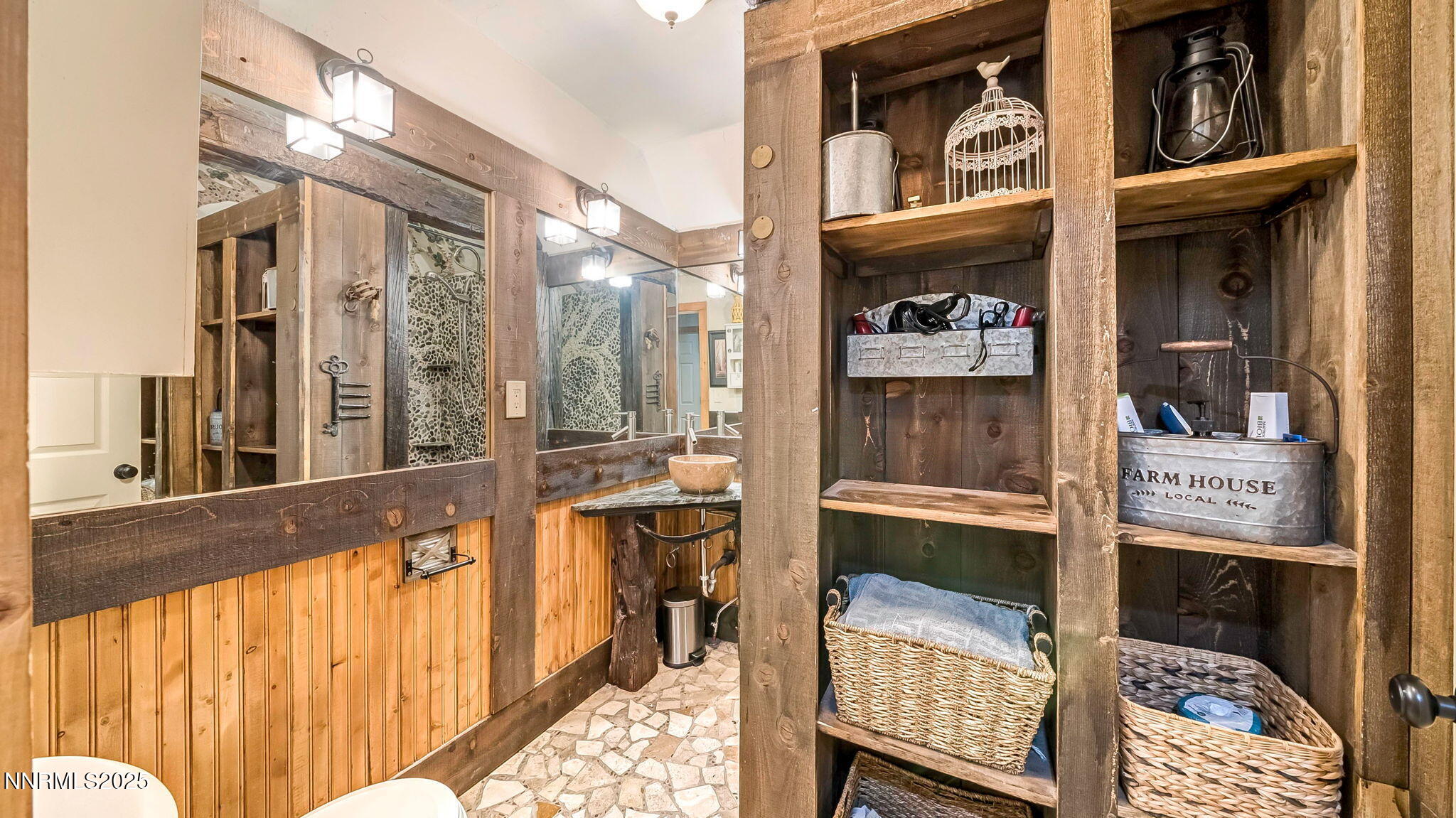 Reno, Nevada 89511, United States, 5 Bedrooms Bedrooms, ,5 BathroomsBathrooms,Residential,Active,119350