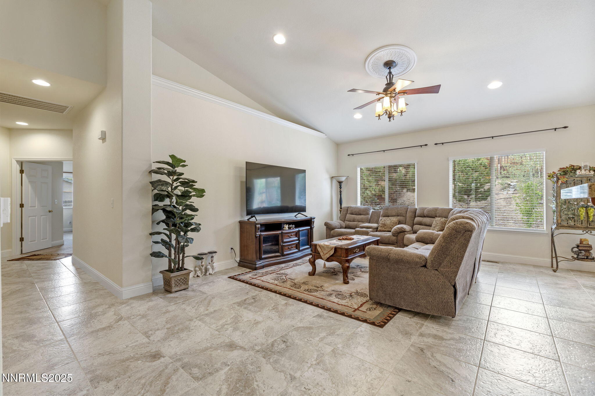 18-web-or-mls-DSC03130