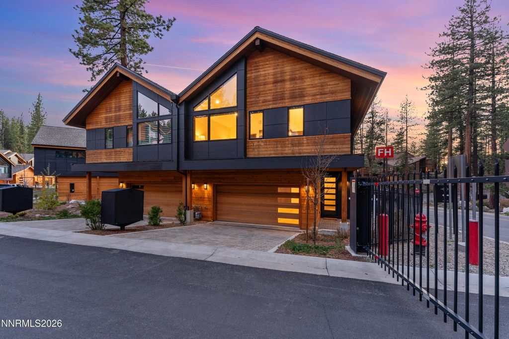 Photo of 170 Sierra Colina Drive, Stateline, NV 89449 (MLS # 260004642)
