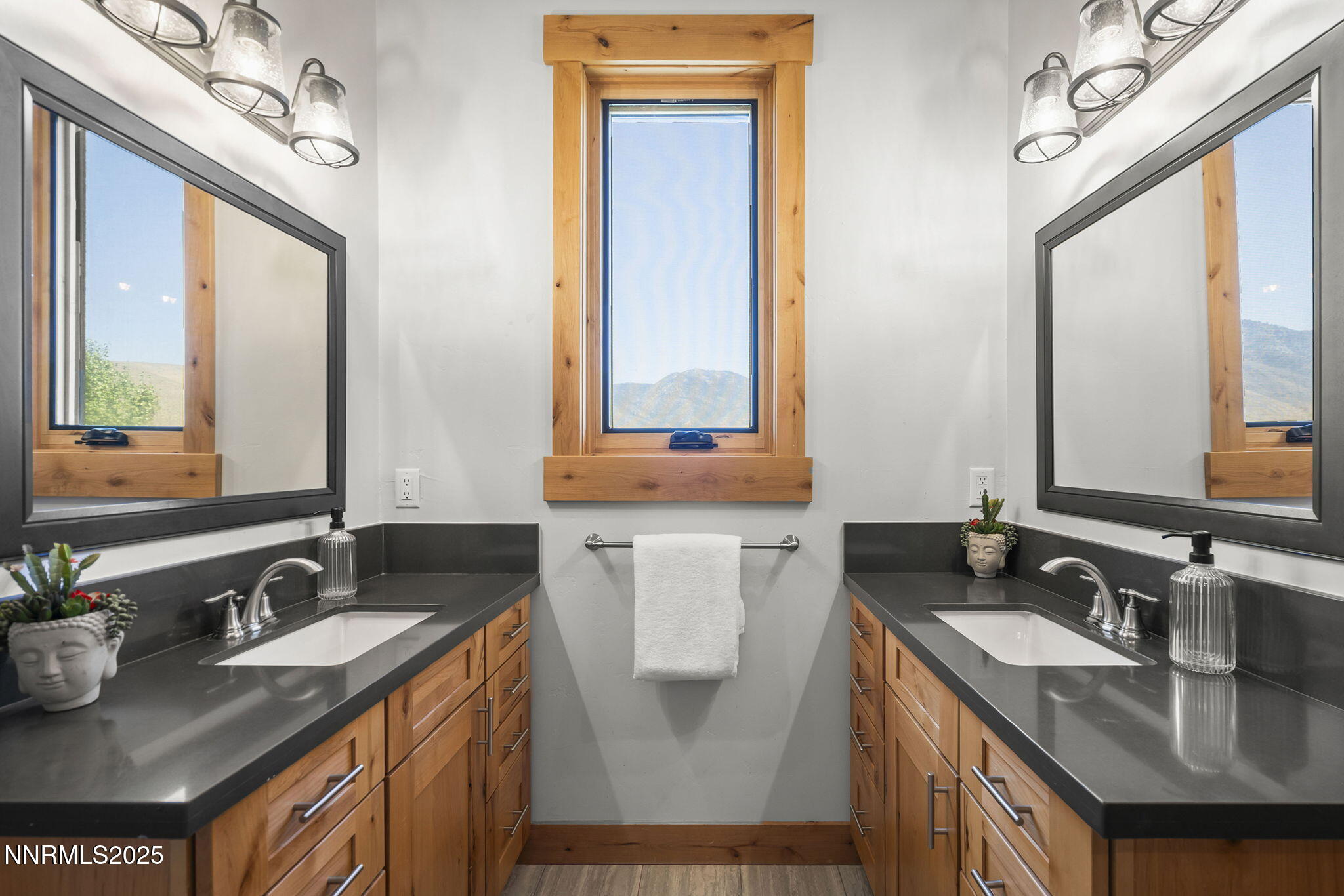 35-web-or-mls-_DSC0382