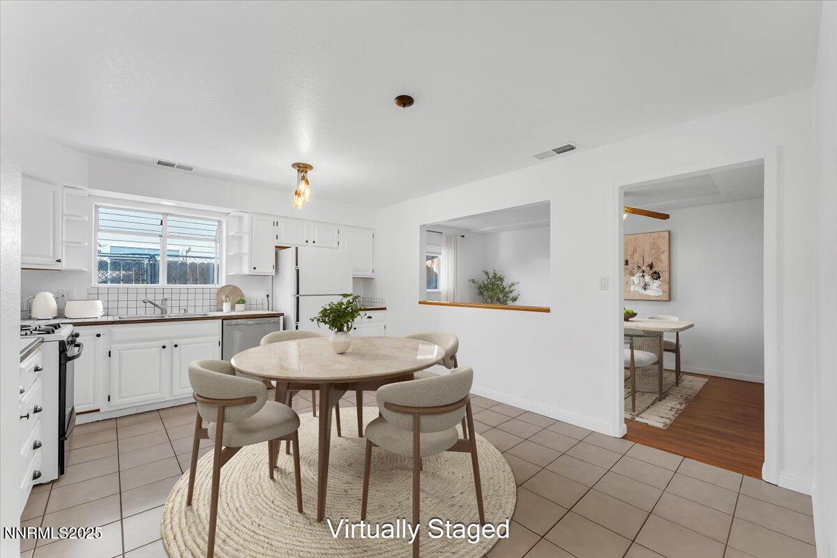 08-Virtually Staged (4 of 6)