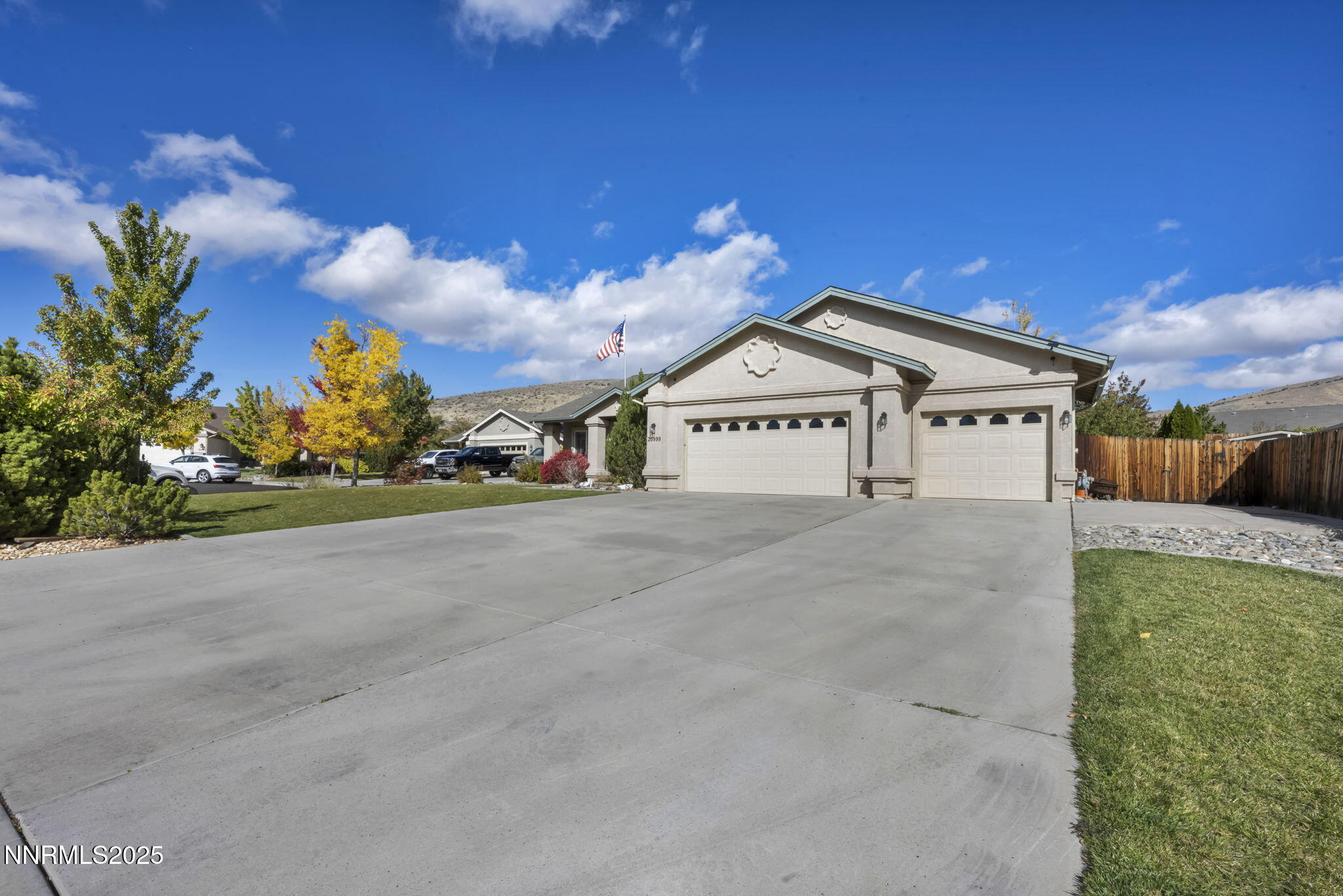 4-web-or-mls-20999-cameron-ct