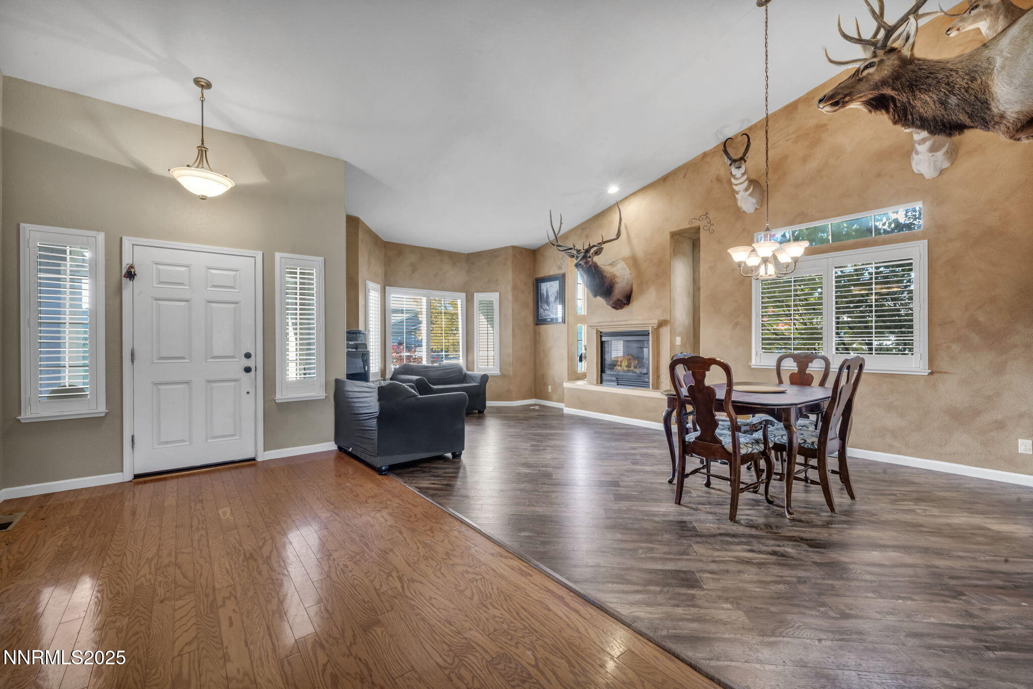 15-web-or-mls-20999-cameron-ct