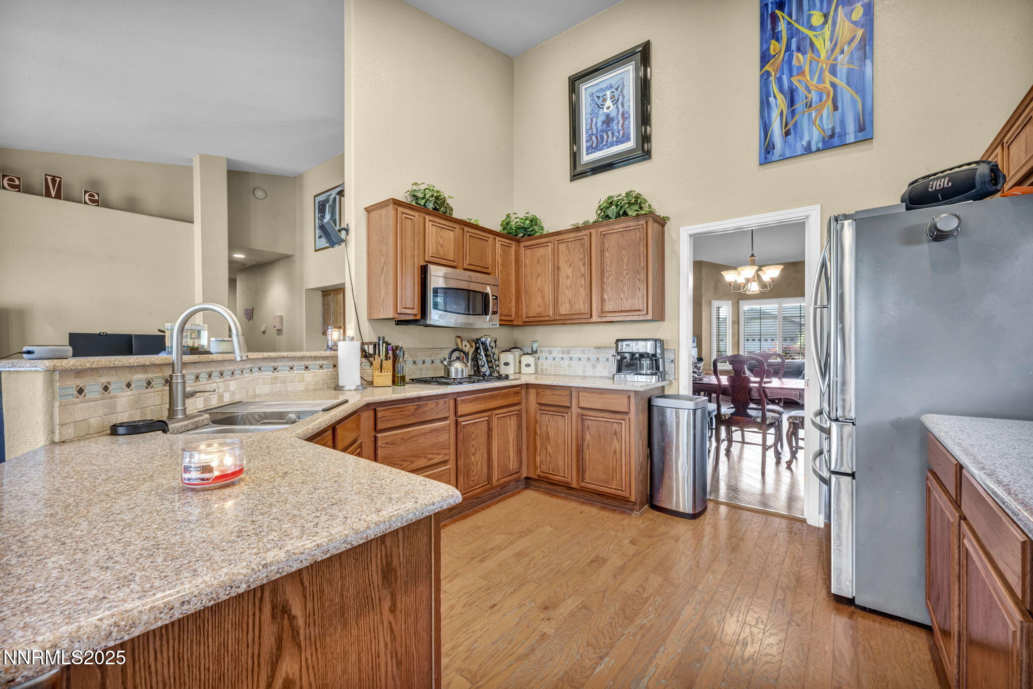 29-web-or-mls-20999-cameron-ct