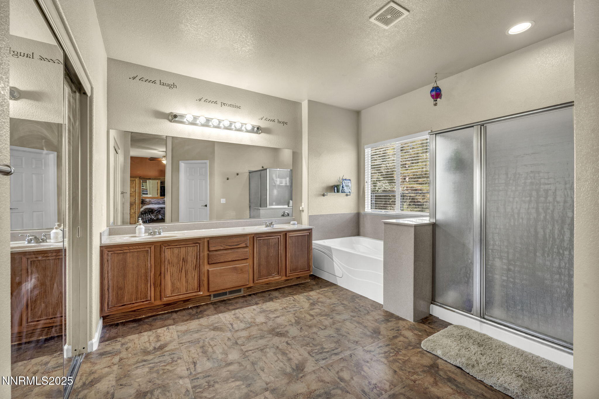 49-web-or-mls-20999-cameron-ct