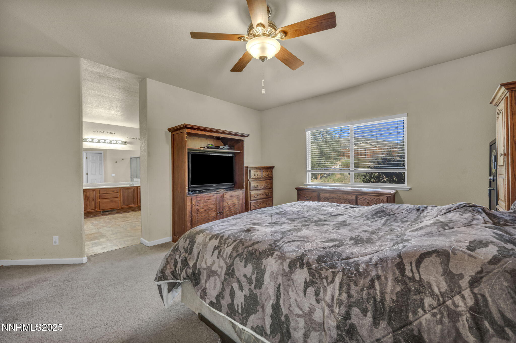 48-web-or-mls-20999-cameron-ct