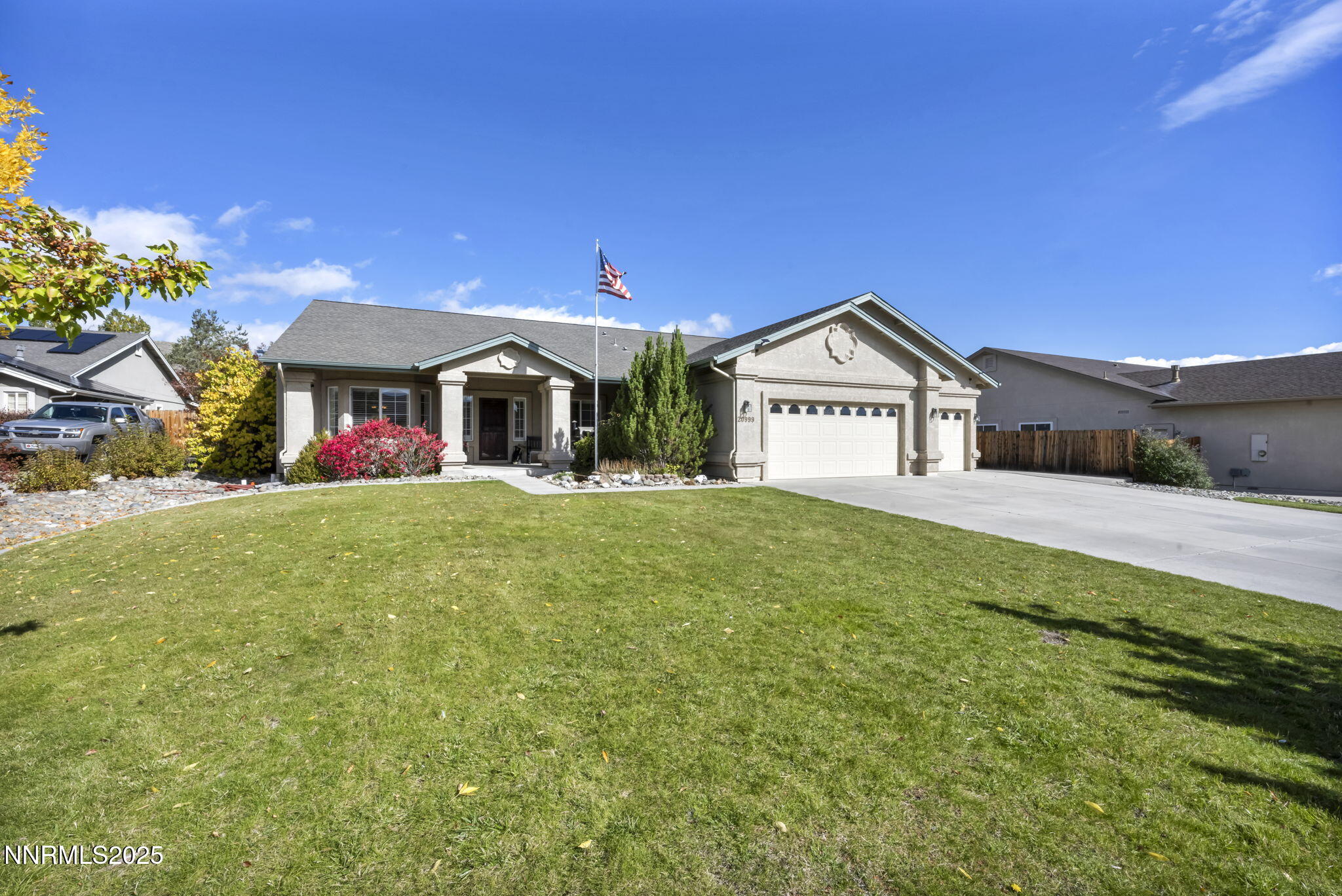 3-web-or-mls-20999-cameron-ct