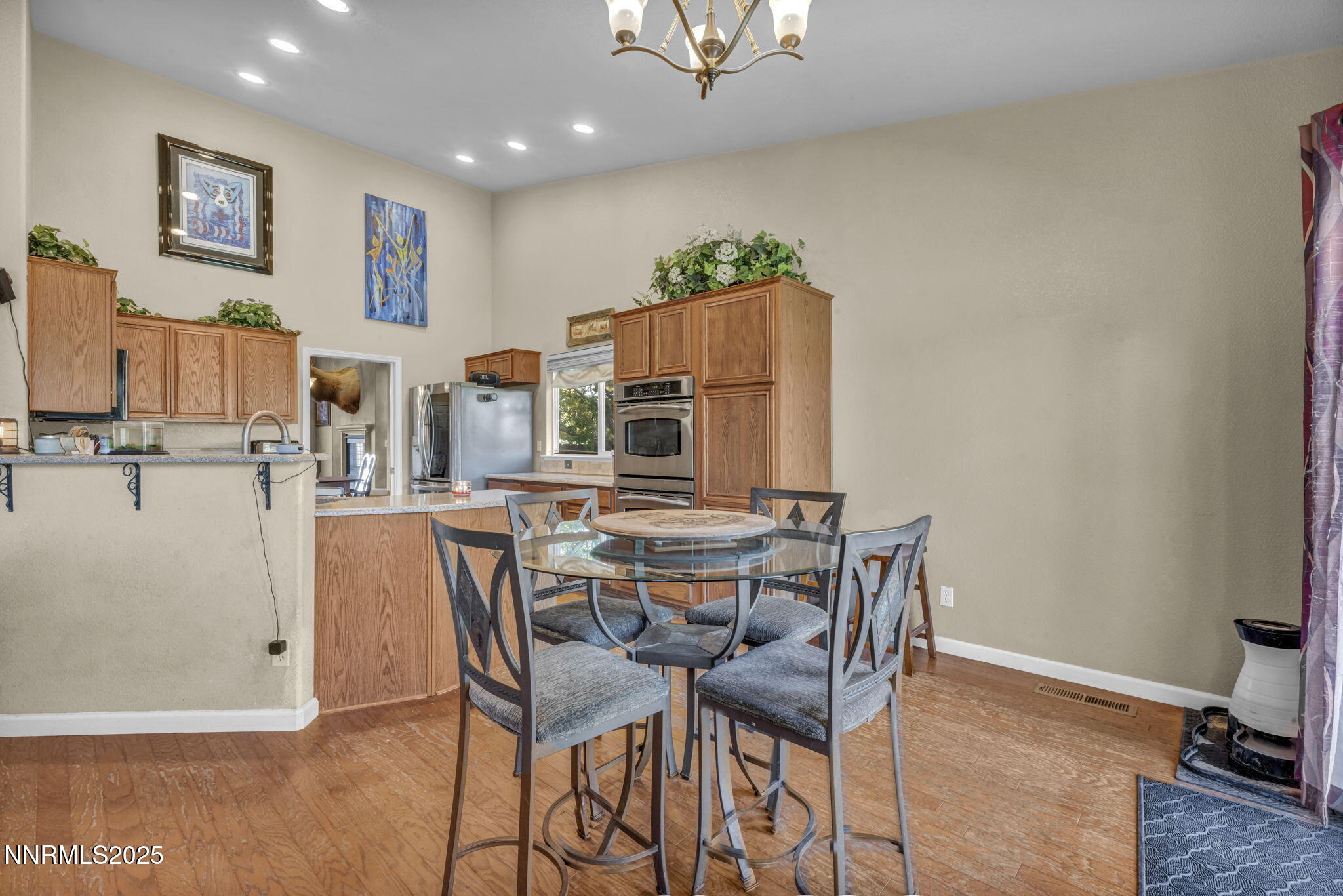 26-web-or-mls-20999-cameron-ct