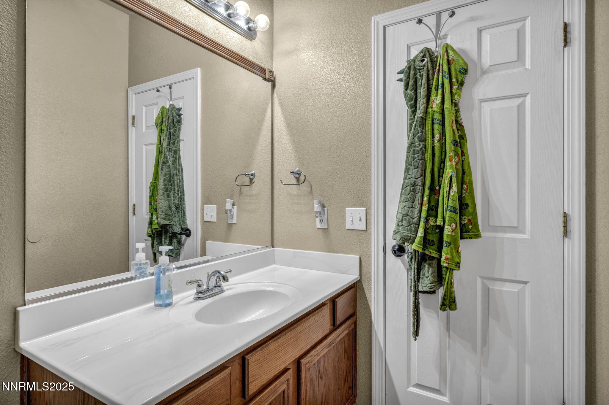 44-web-or-mls-20999-cameron-ct