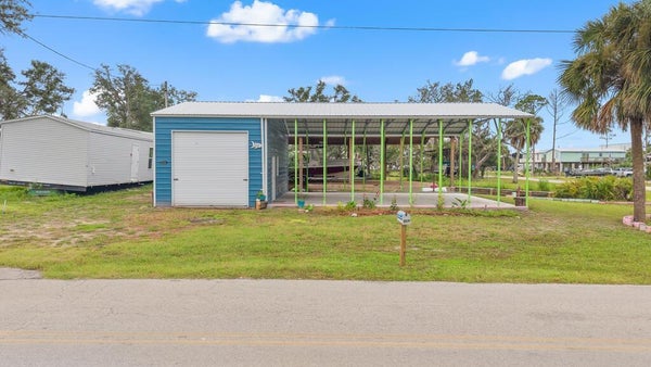 102 1ST AVE NE, STEINHATCHEE, FL 32359 - Image 418cfbc090f1c090b2c6d5ec0b7fa008/997707970