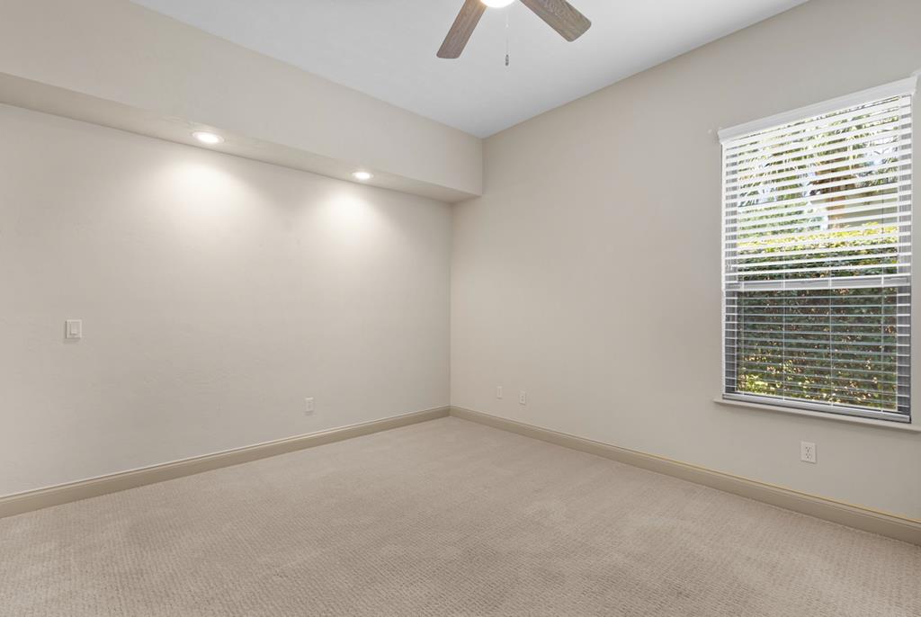 Listing 32