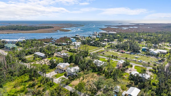 1ST ST W, STEINHATCHEE, FL 32359 - Image 731b547bd05f7bdcee33d8a9aa33f197/3332019626